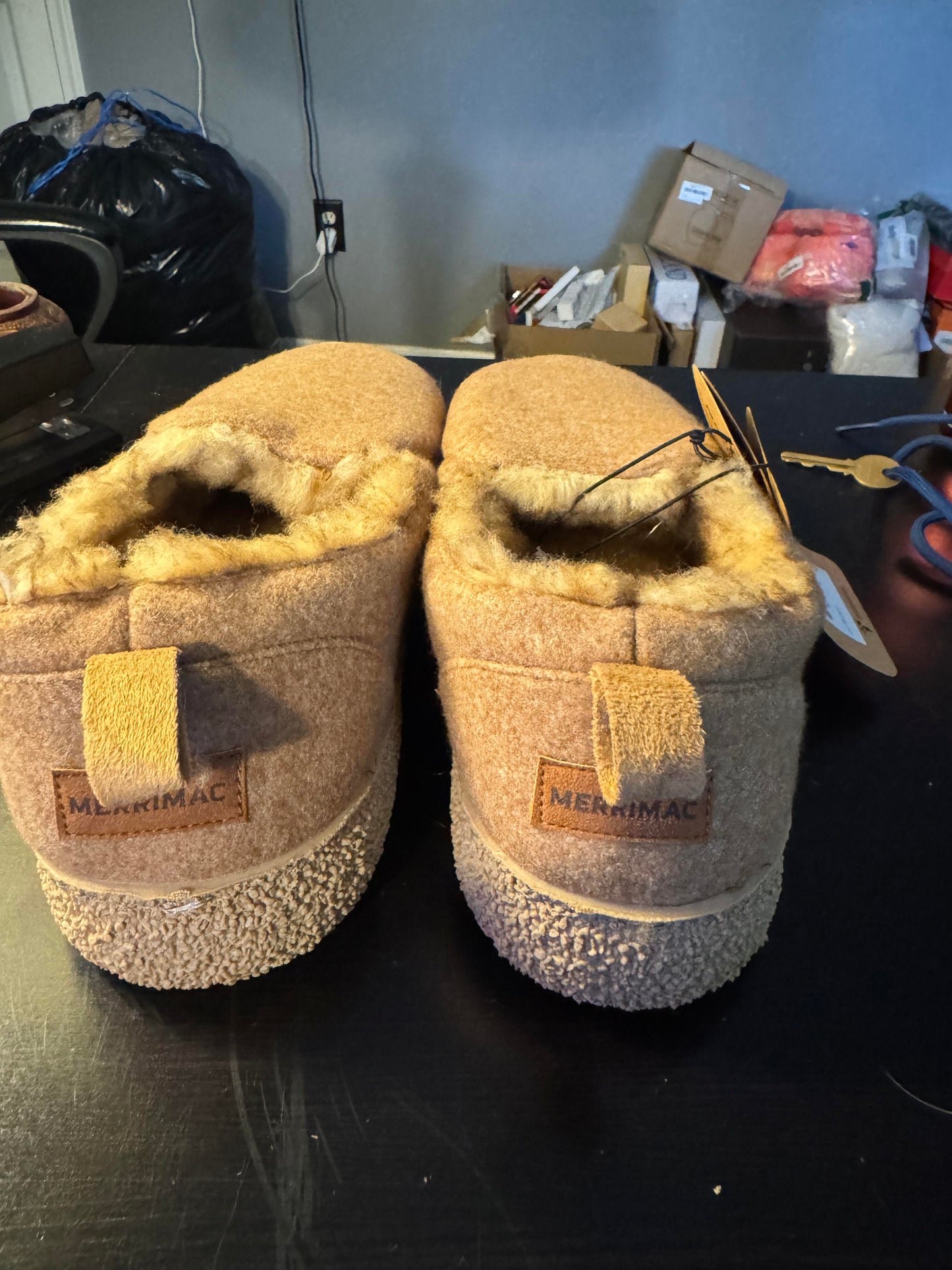 MERRIMAC Women's and Men's Faux Felt Slippers