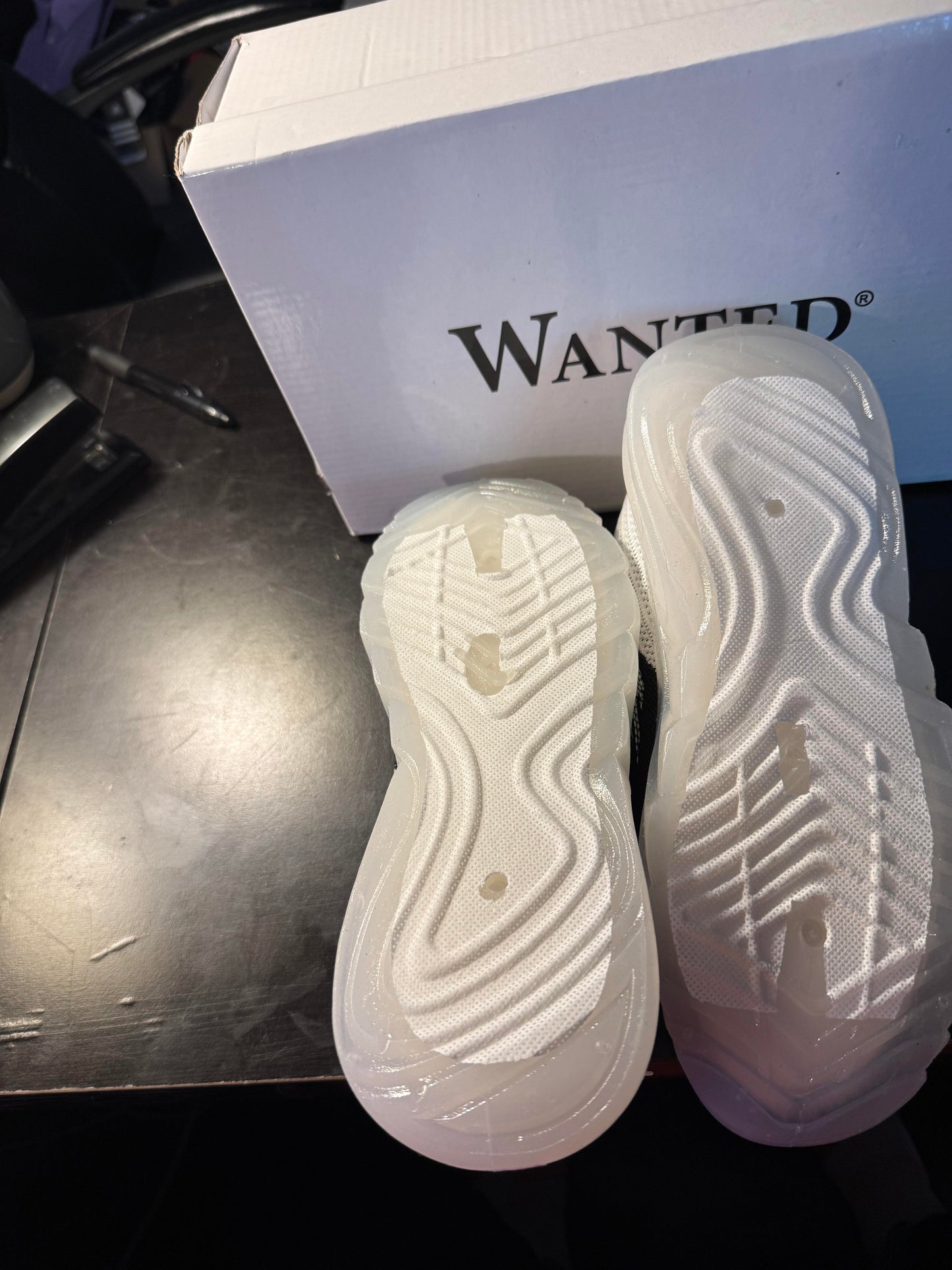 Wanted Obtuse 7.5 W (Black/White) Shoes