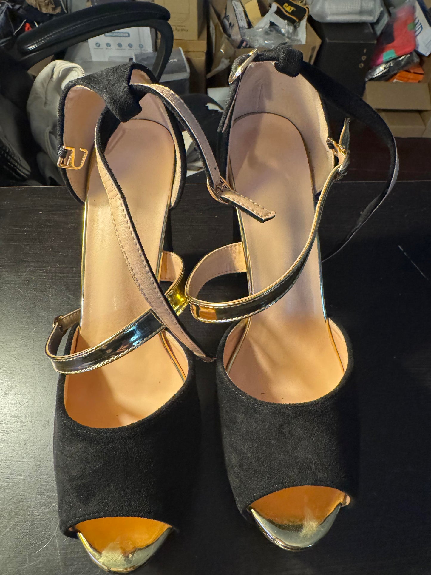 Womens Size 12W High Heel Shoe