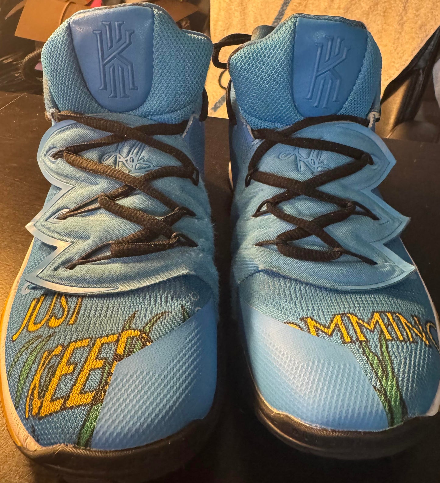 Nike Kyrie 5 "Finding Nemo" Special Edition Size 8M - Used