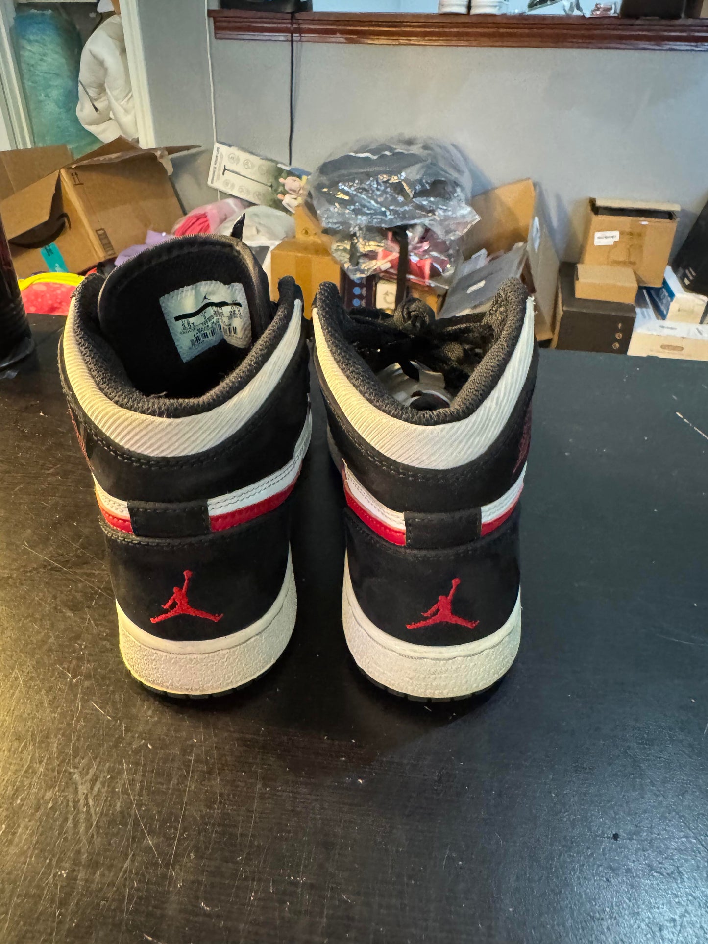 Air Jordan 1 Retro High BG 'Black Red White' Size 3Y
