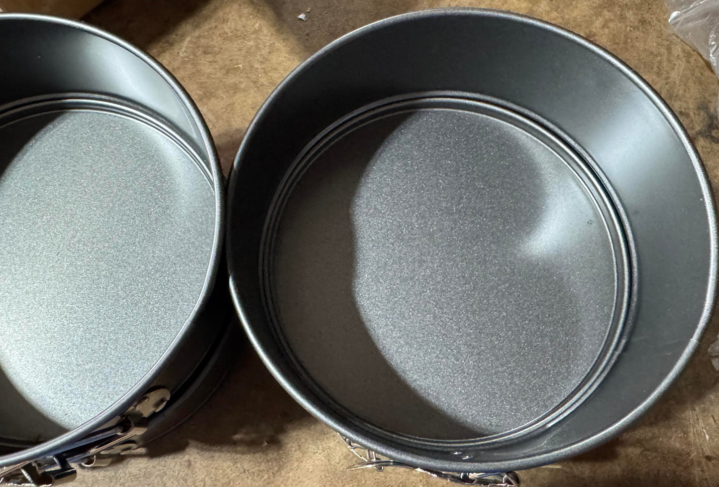 6 Inch Non-stick Springform Pan with Removable Bottom/Leakproof - Gray