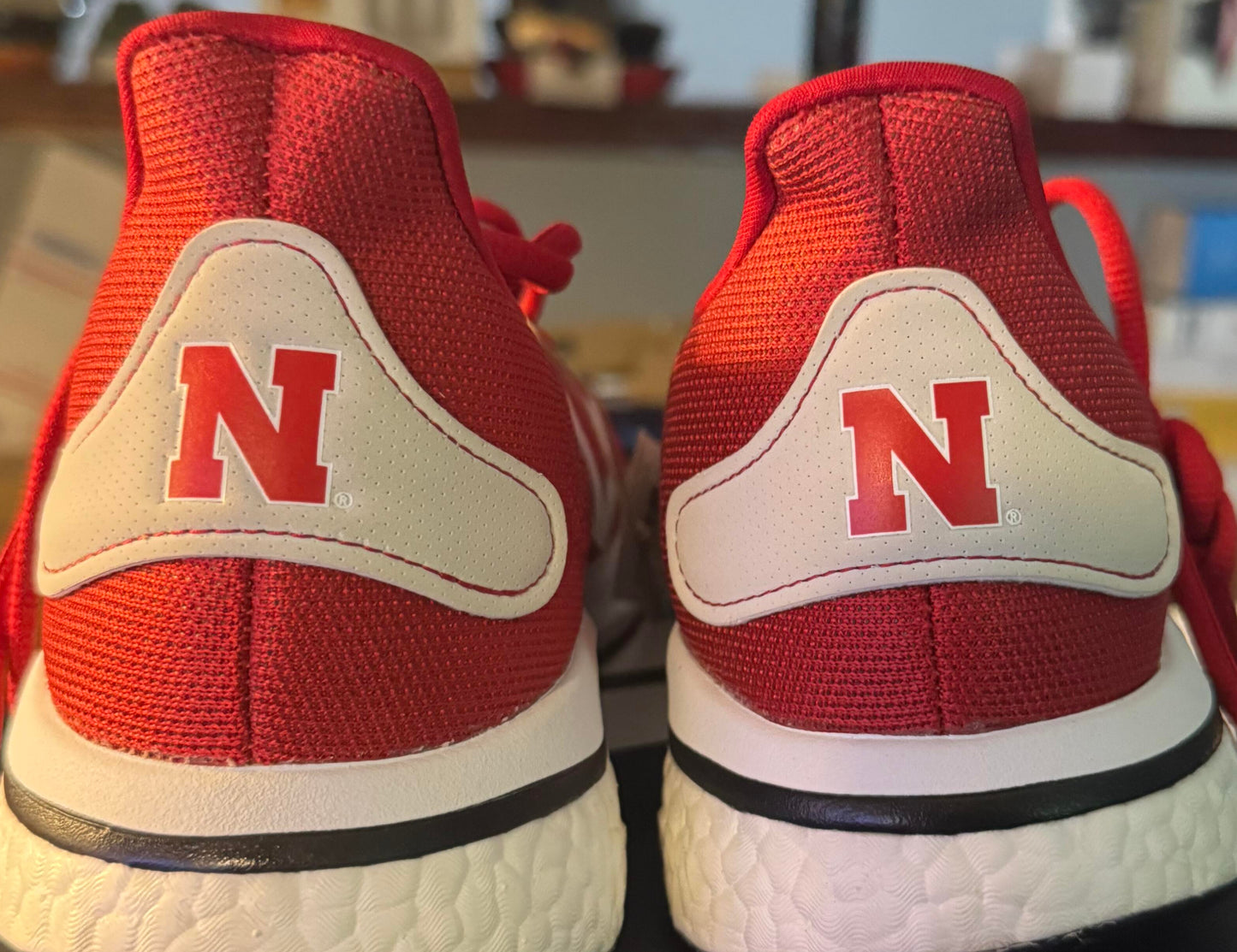 ADIDAS SUPERNOVA NEBRASKA CORNHUSKERS MENS SZ 12