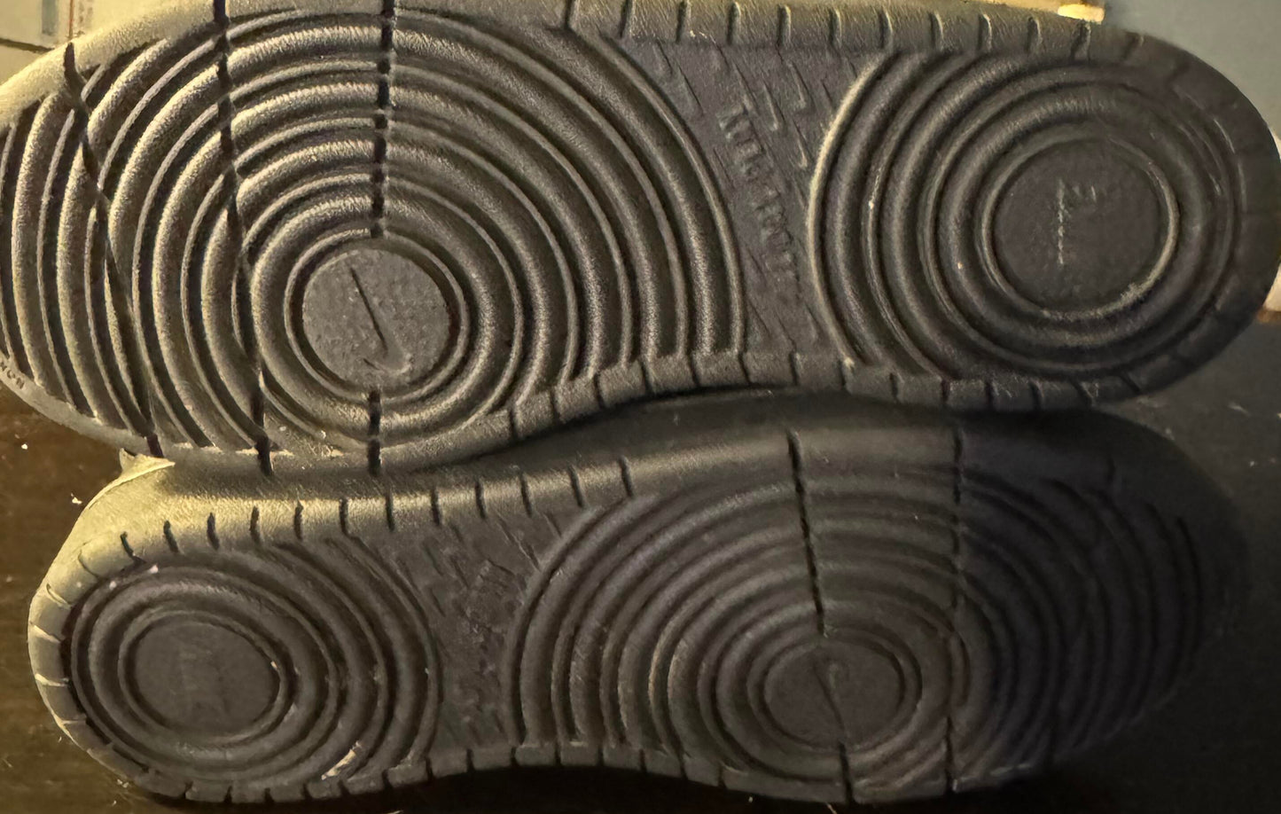 Nike Court Borough Low 2 "Black (GS)" Size 5Y