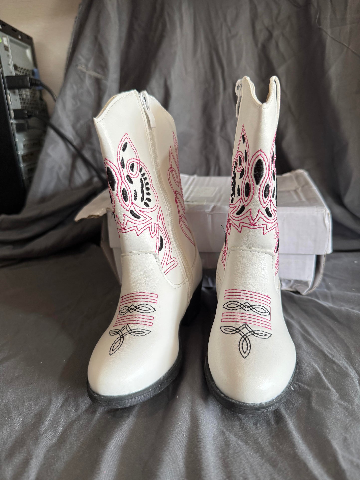 Kiddie Cowgirl boots Size 11C