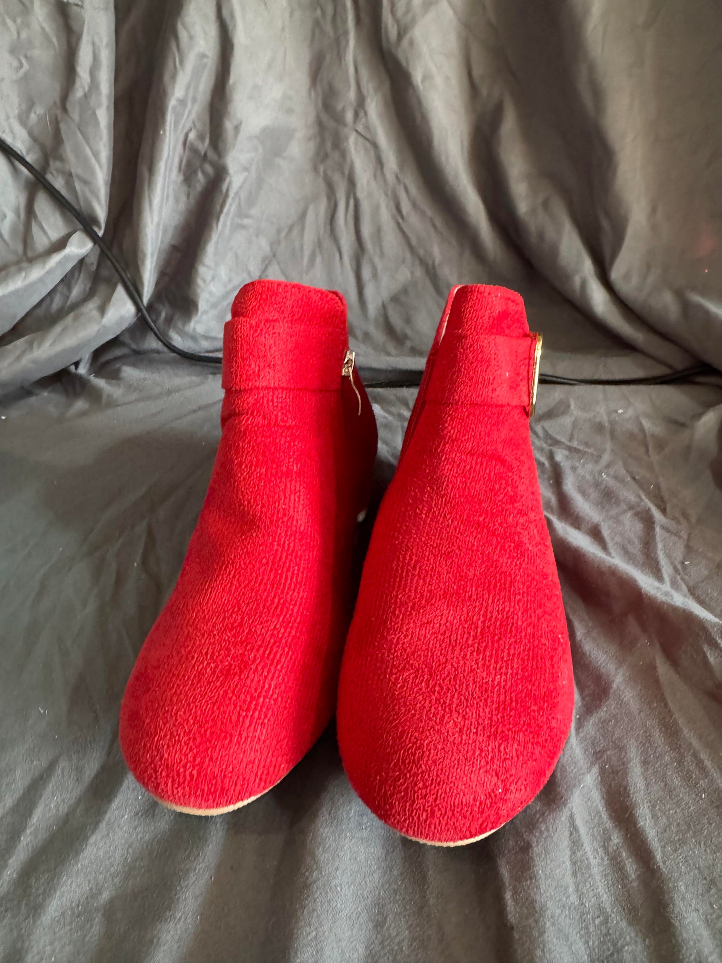 Women's lightweight shoe Size 5.5W