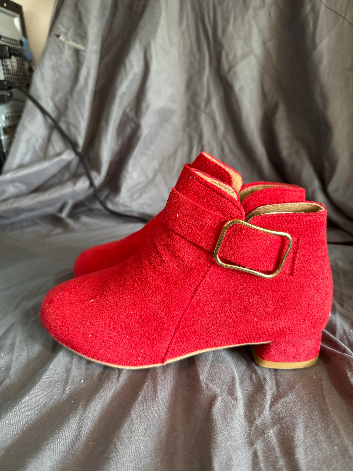 Women's lightweight shoe Size 5.5W