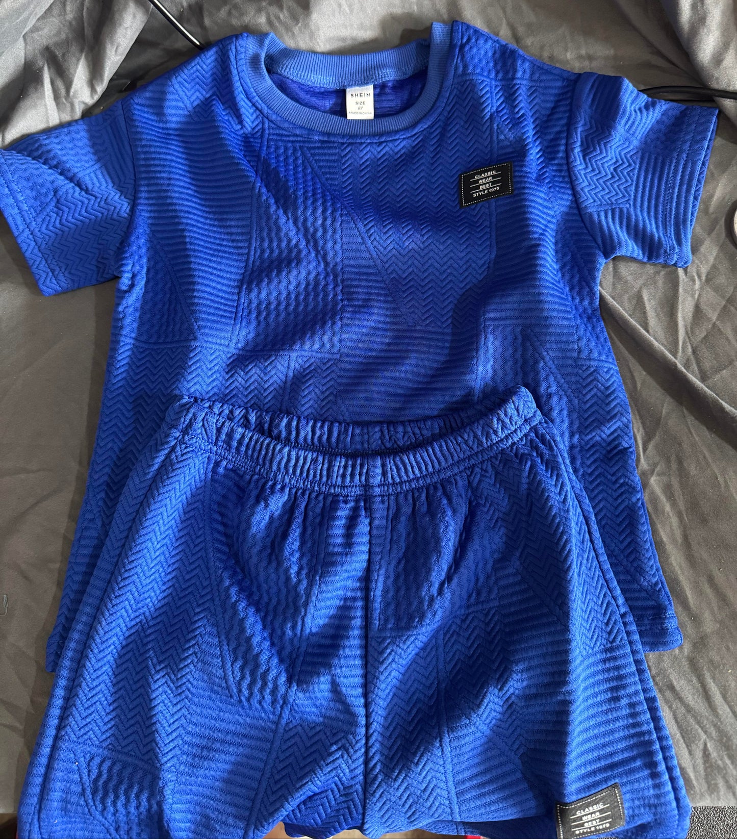 Shein Boys 2-piece matching tshirt/shorts Size 6Y