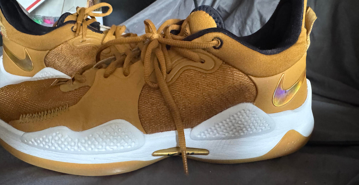 Nike PG 5 Wheat Size 13M Like New