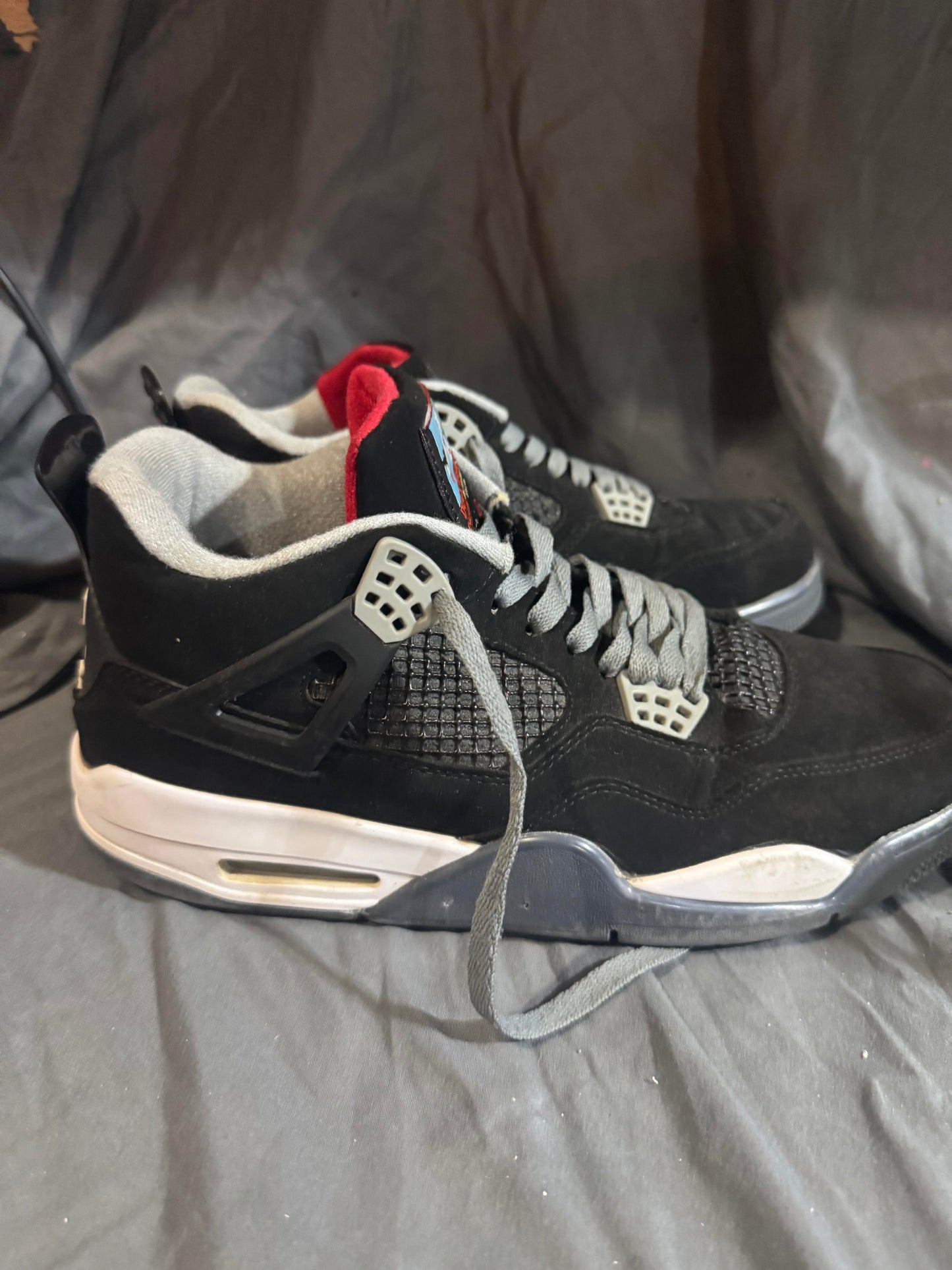 Pre-Owned Jordan 4 Retro Custom "Duck Hunt" Size 11M RARE