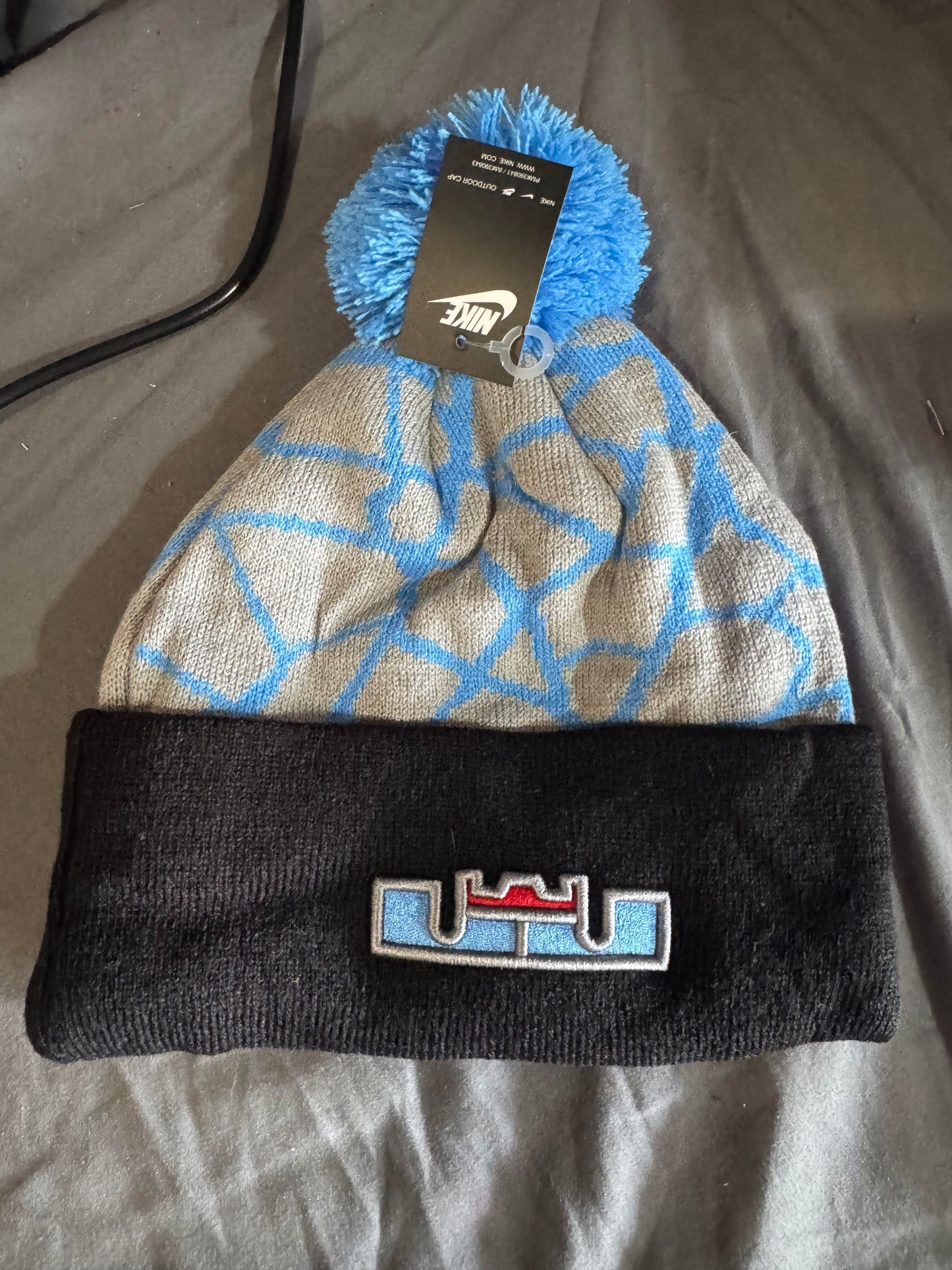 Nike Unisex Beanie (Gray/Blue)