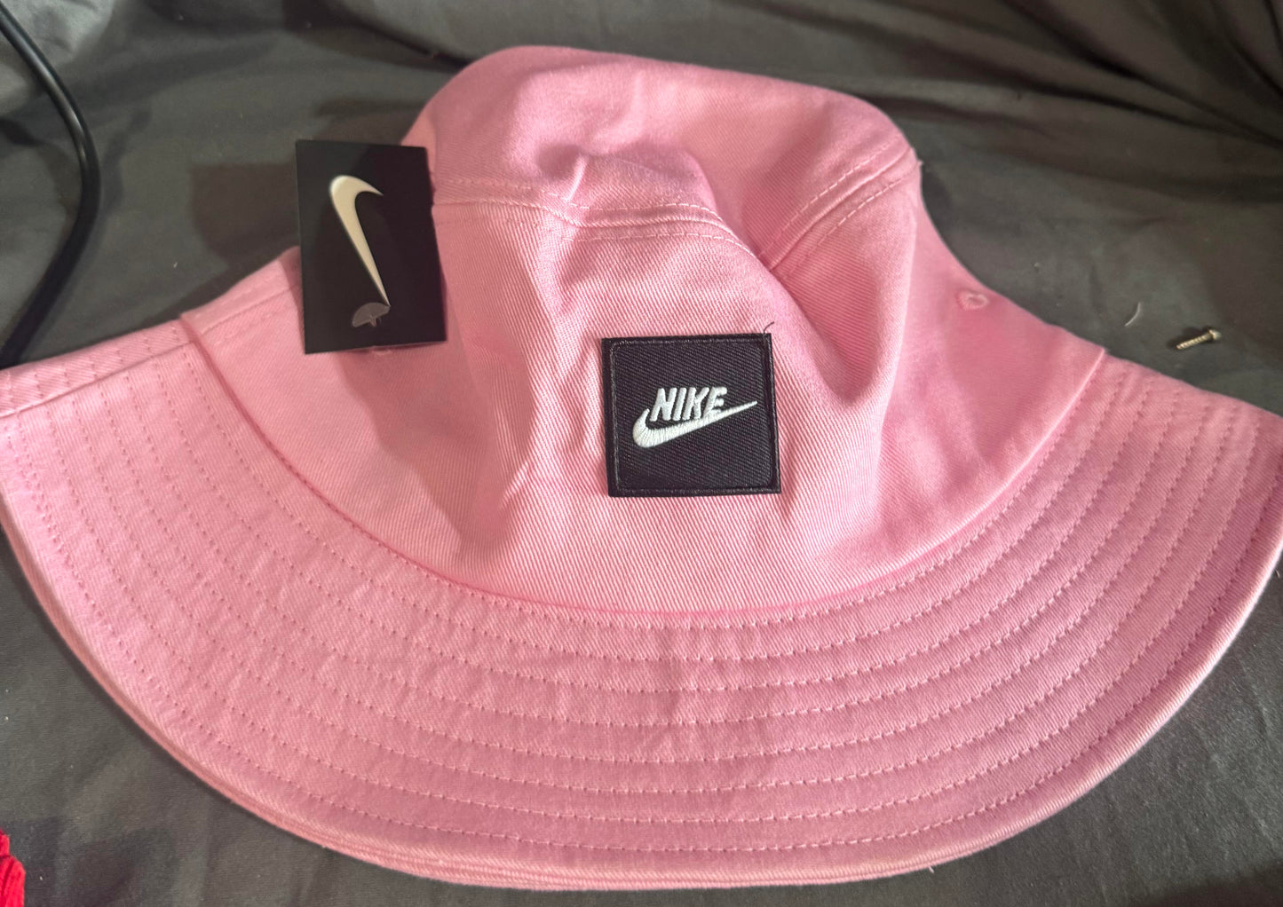 Nike Bucket Hat (Pink)