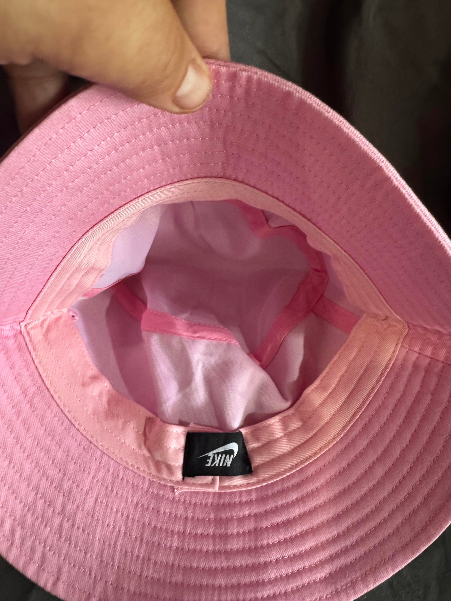 Nike Bucket Hat (Pink)