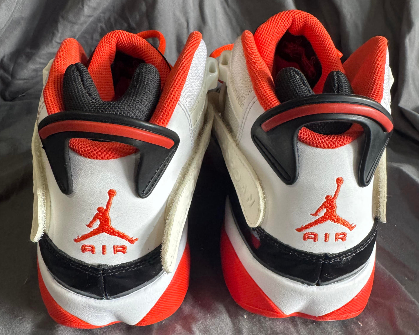 Pre-Owned Jordan 6 Rings White Black Team Orange (GS) Size 7Y
