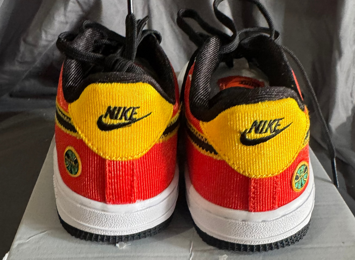 New Nike Air Force 1 Low LV8 Raygun (PS) Kids Size 1Y