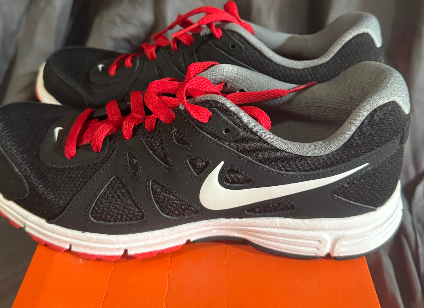Pre-Owned Nike Mens Revolution 2 Size 9M