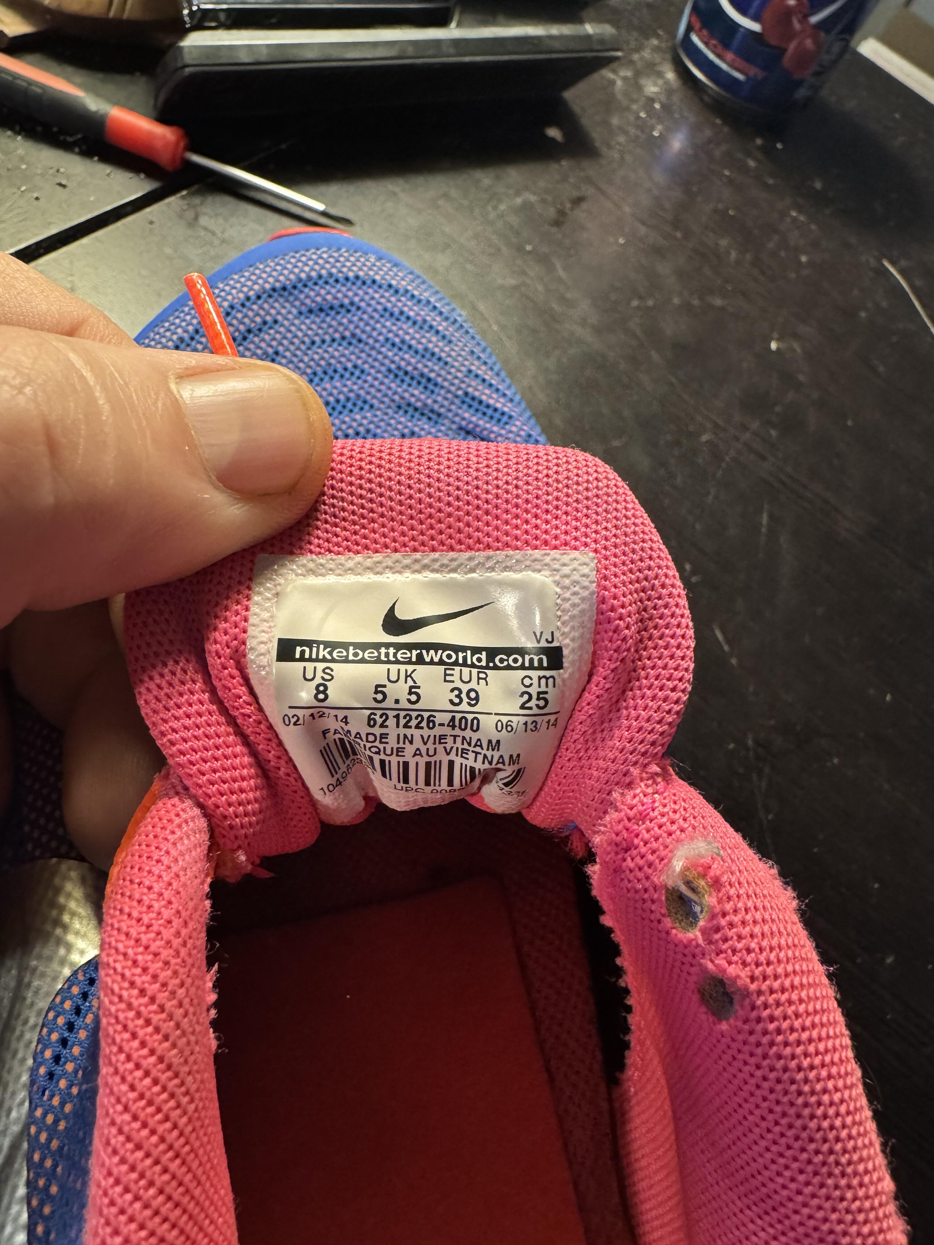 Nike Tailwinds 6 Size 8W *CLEARANCE*