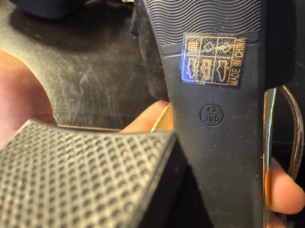 Womens Size 12W High Heel Shoe *Clearance*