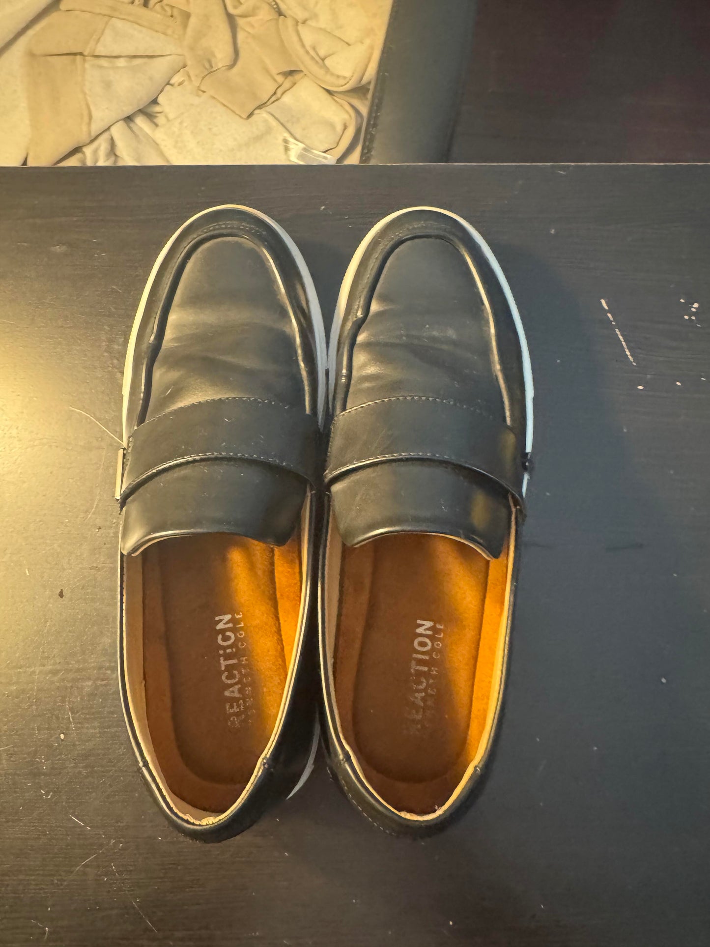 Kenneth Cole Reaction Richie Sport mens Size 9 Penny loafers Black leather shoe - Used