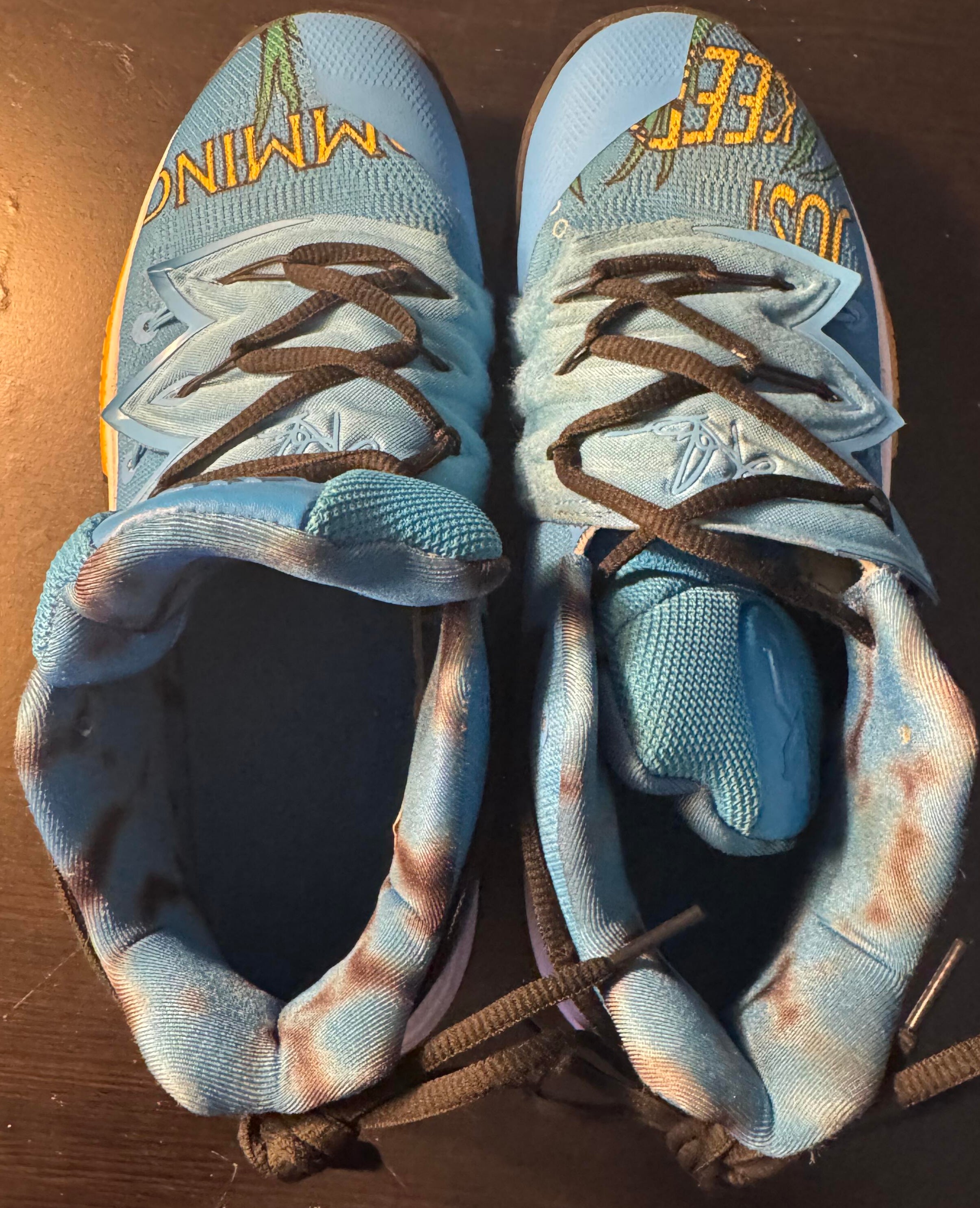 Nike Kyrie 5 "Finding Nemo" Special Edition Size 8M - Used *CLEARANCE*