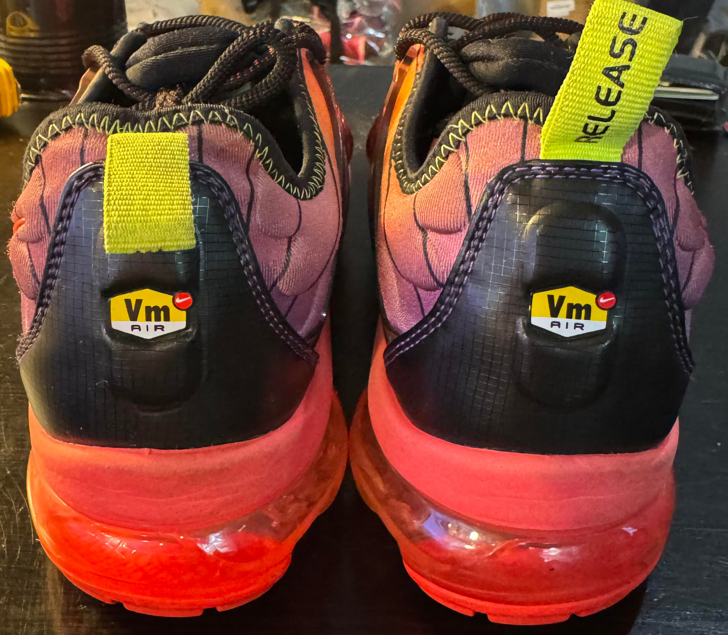 Nike Air VaporMax Plus Flight Pack Black Pink Size 8M