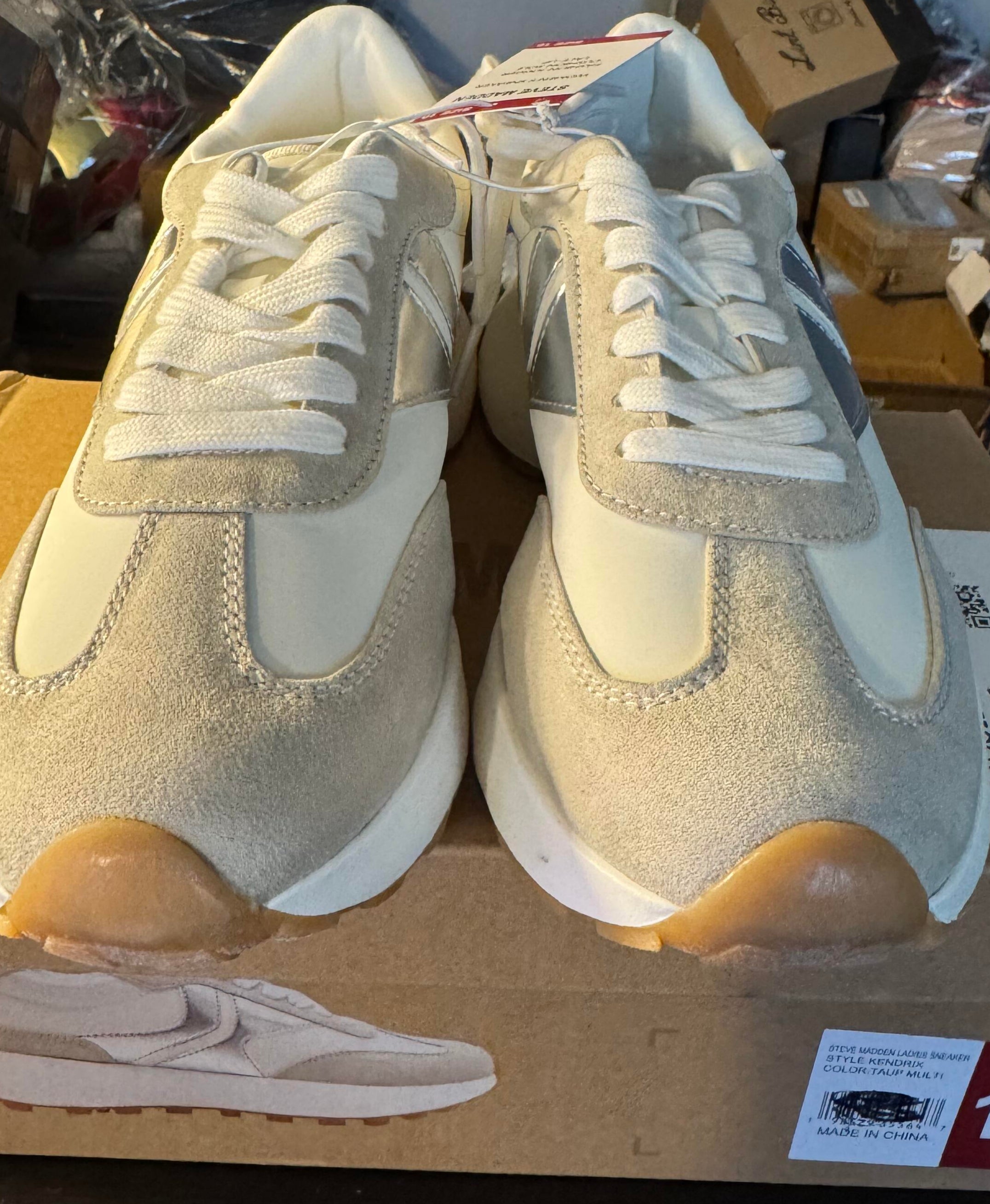 NEW Steve Madden Kendrix style Ladies Size 10 Sneaker *CLEARANCE*