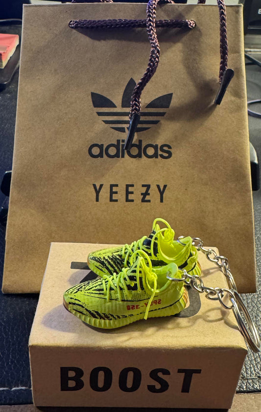 Adidas Yeezy Shoe keychain with branded box and bag - Super Cool