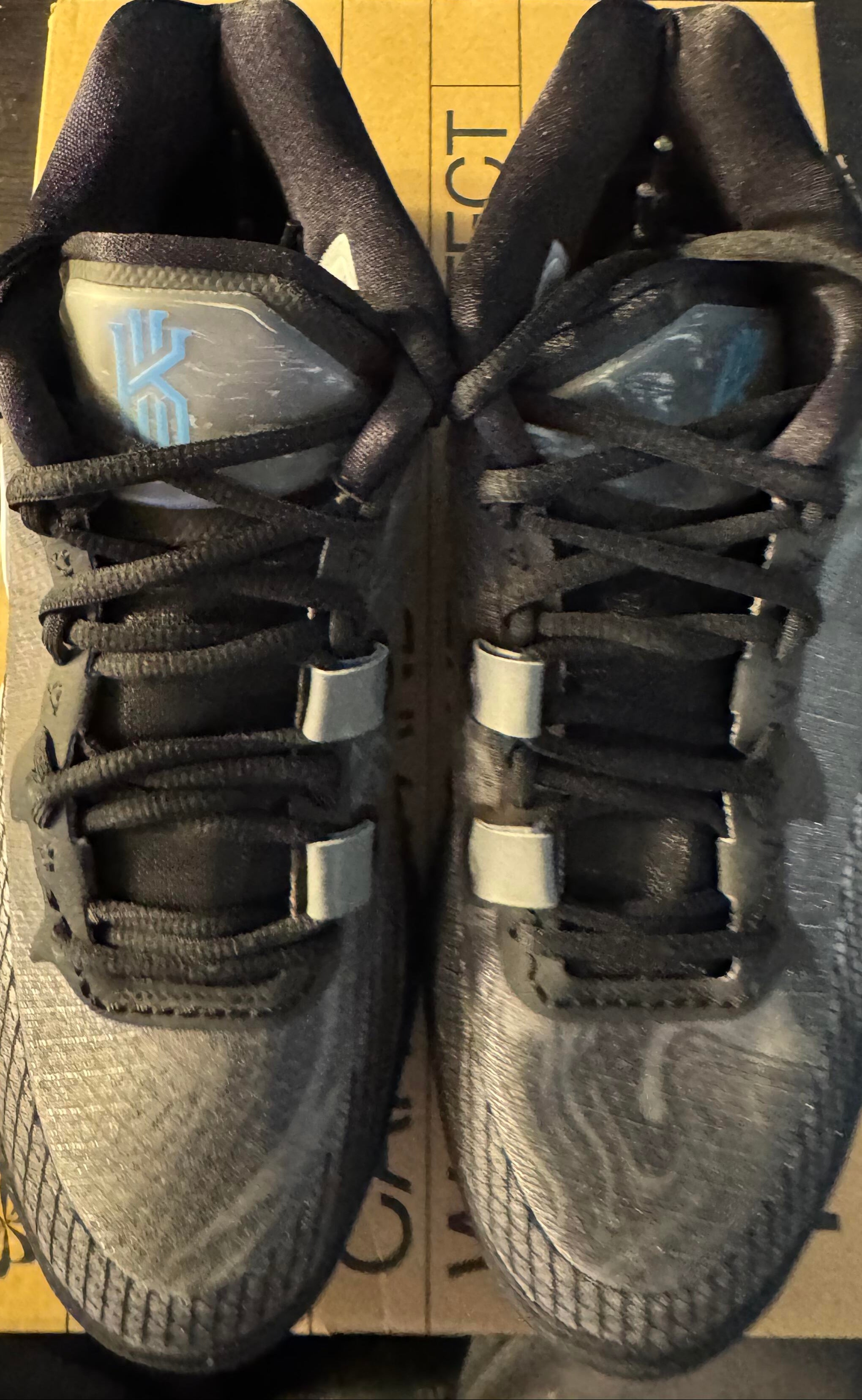 Nike Kyrie 8 "Orca" Size 8.5M/10W *CLEARANCE*