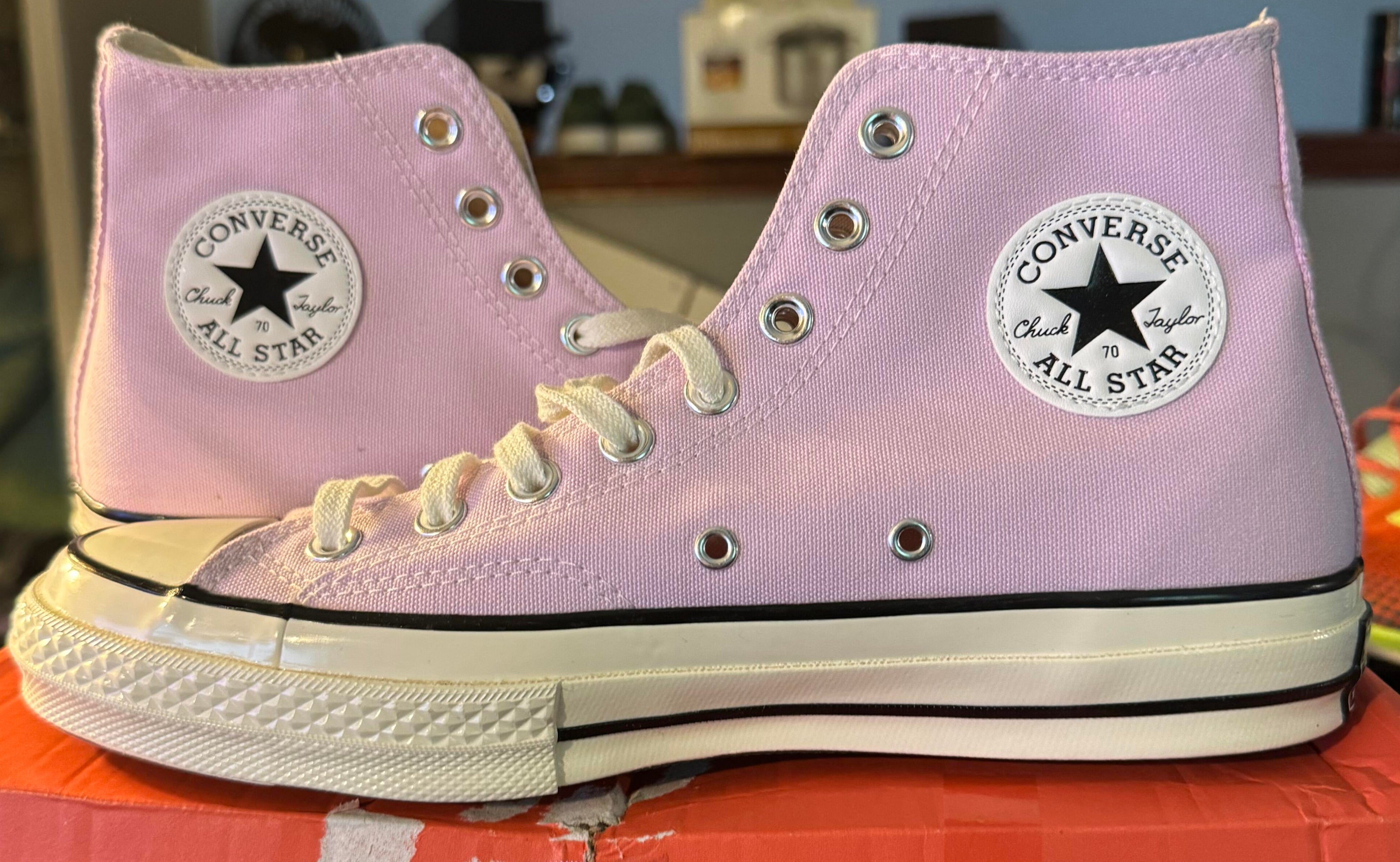Converse Chuck 70 Hi Size 7.5M/9.5W (Pink)