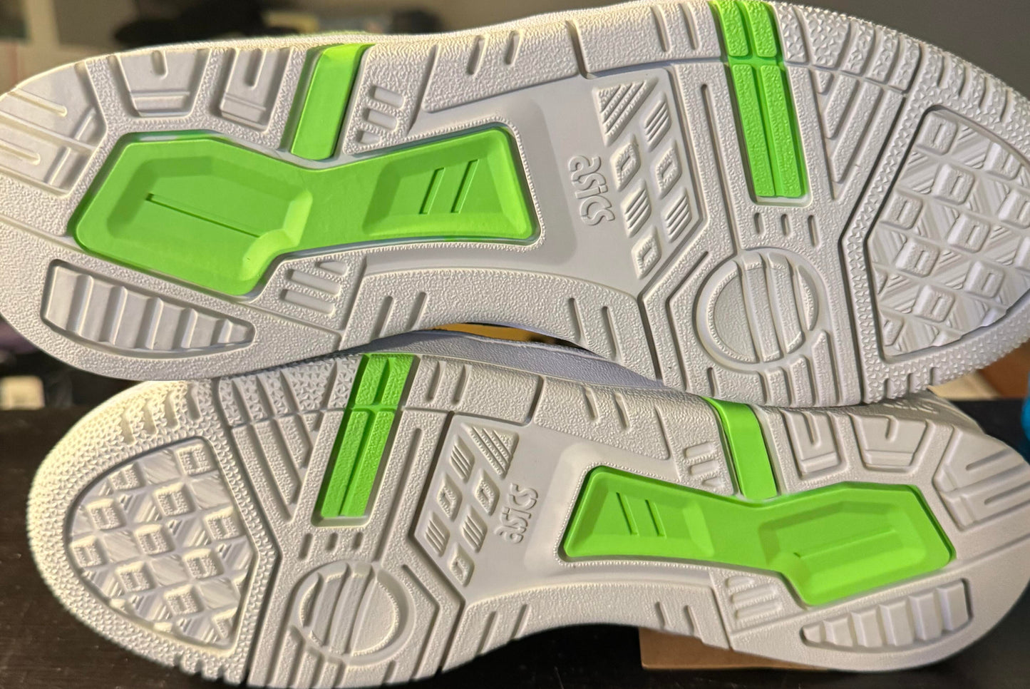 ASICS® EX89 Omakase Men Size 8