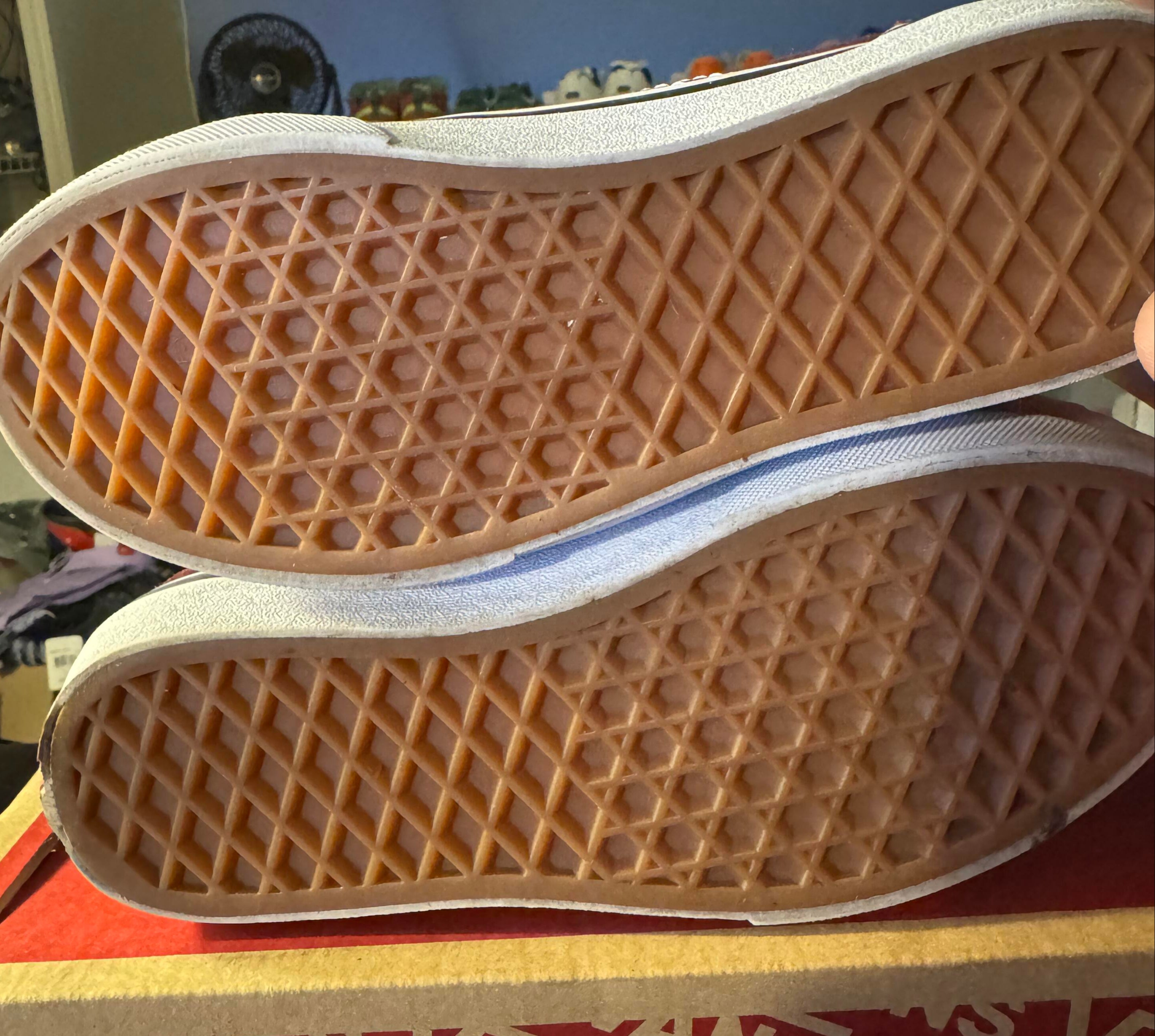 Vans Old Skool Skateboarding Suede Shoes Port Royale/White Size 1.5Y *CLEARANCE*