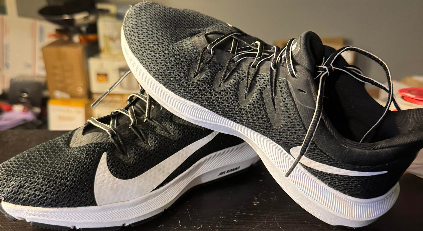 Nike Quest 2 Women’s Running Shoes Black Size 6.5W
