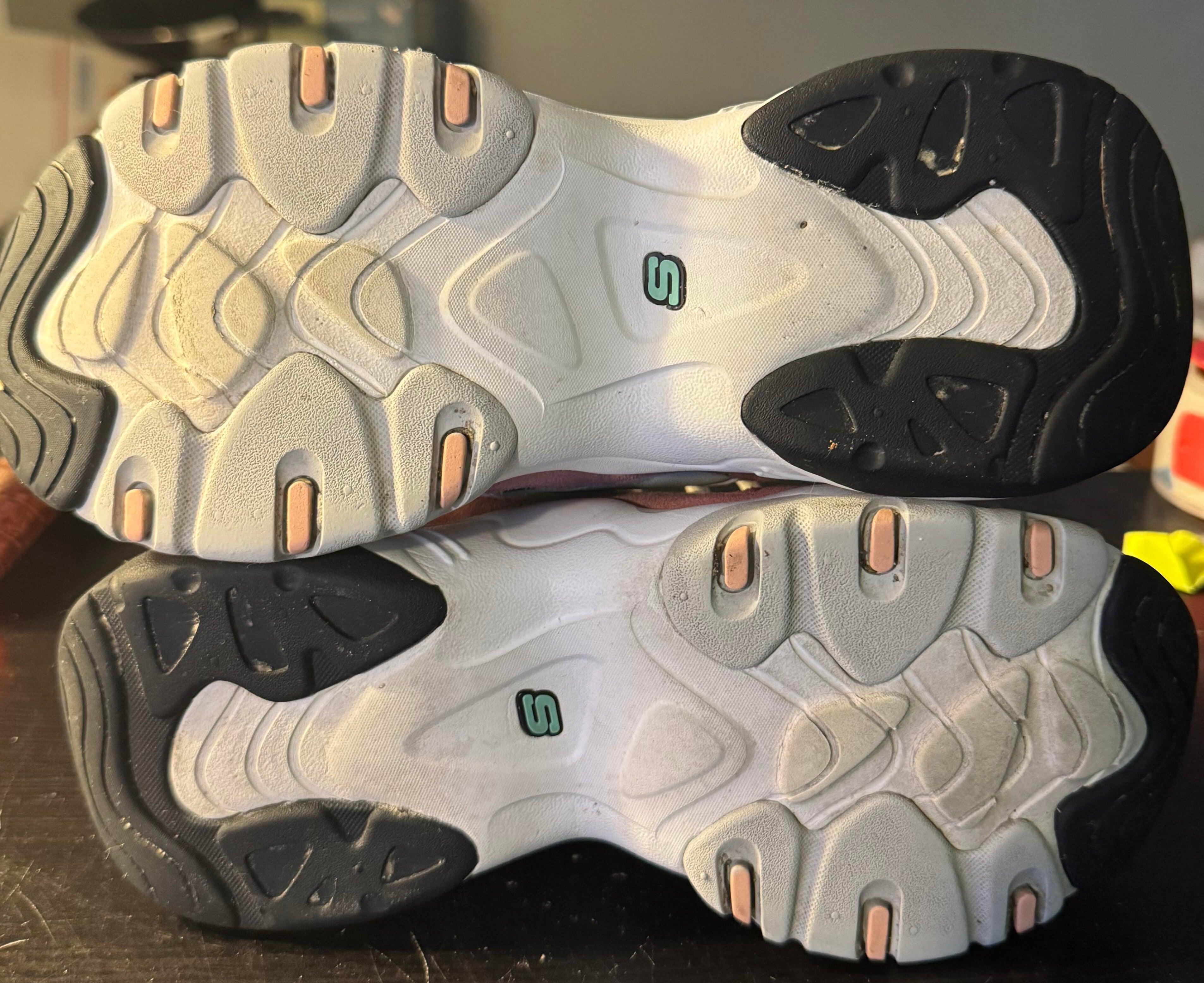 Skechers D'Lites 3.0 'White Pink' Size 7.5W *CLEARANCE*