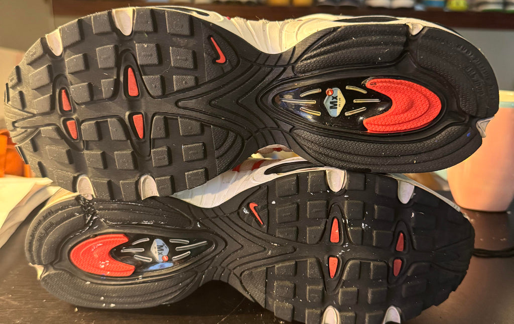 Nike Air Max Tailwind 4 "White Black Red" Size 9W *CLEARANCE*