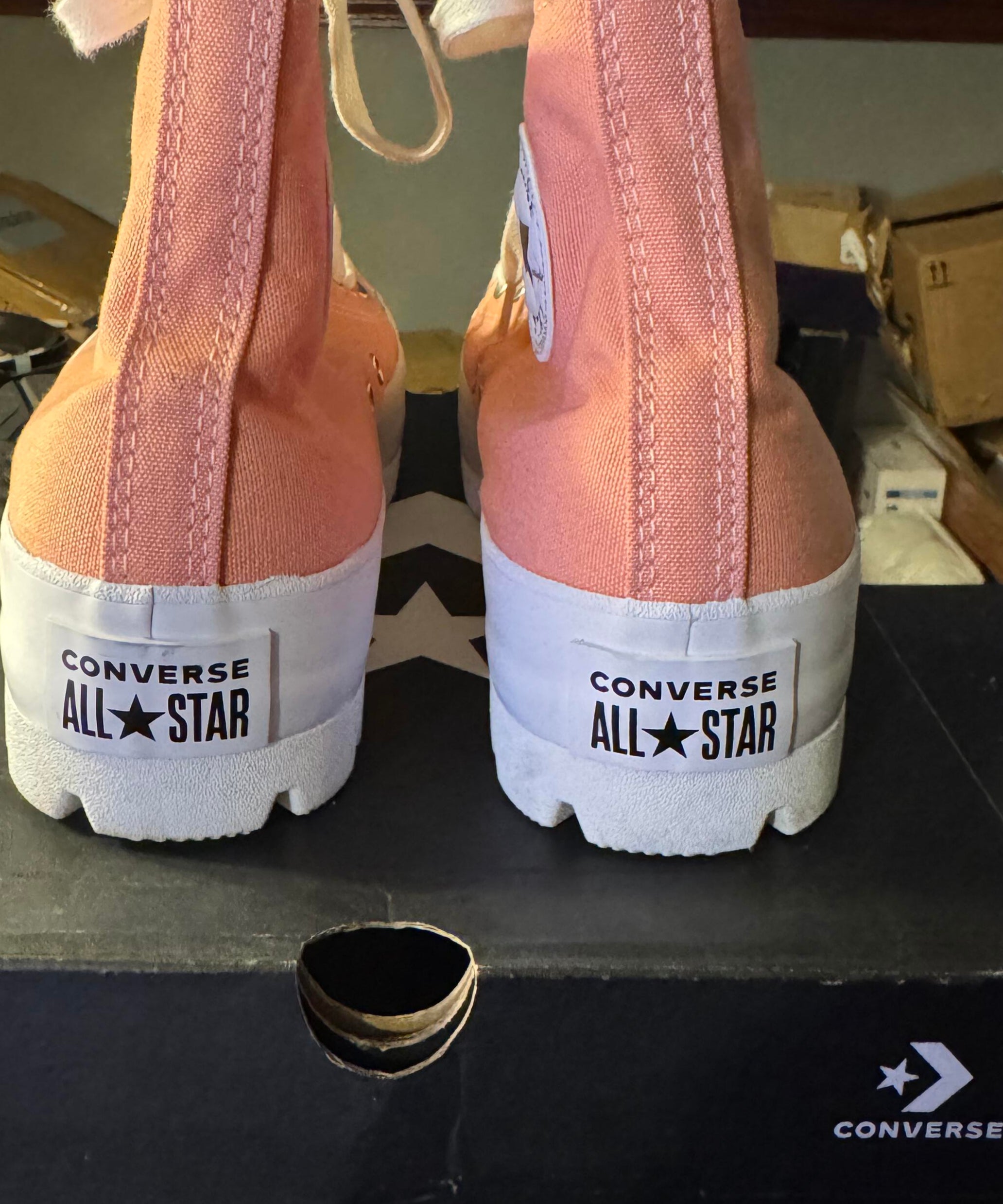 Converse Chuck Taylor All Star Lift Platform Size 10W-Clearance