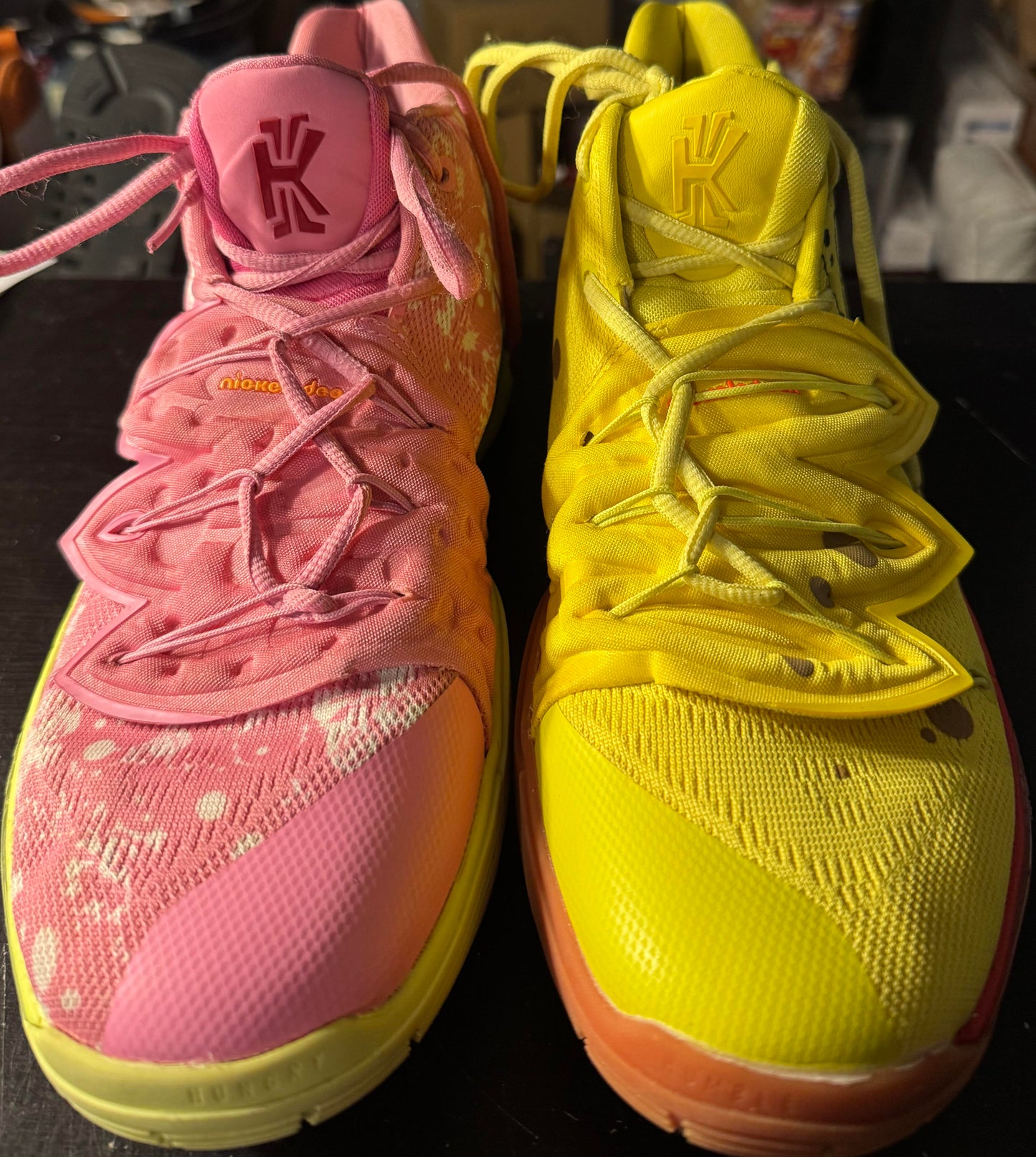 Nike Kyrie 5 Spongebob Squarepants/Patrick Mismatch Size 10M