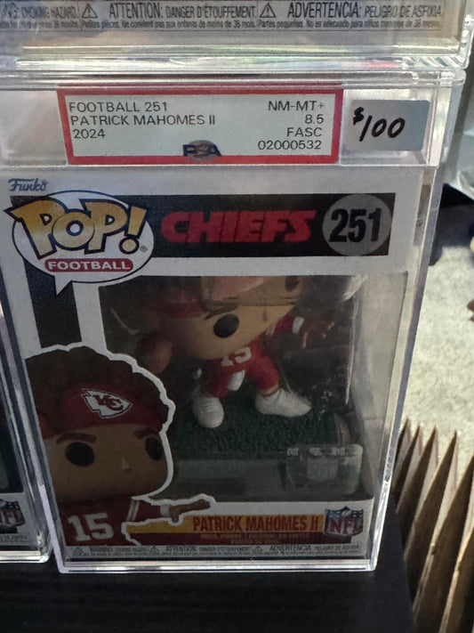 Patrick Mahomes #251 Funko Pop PSA 8.5