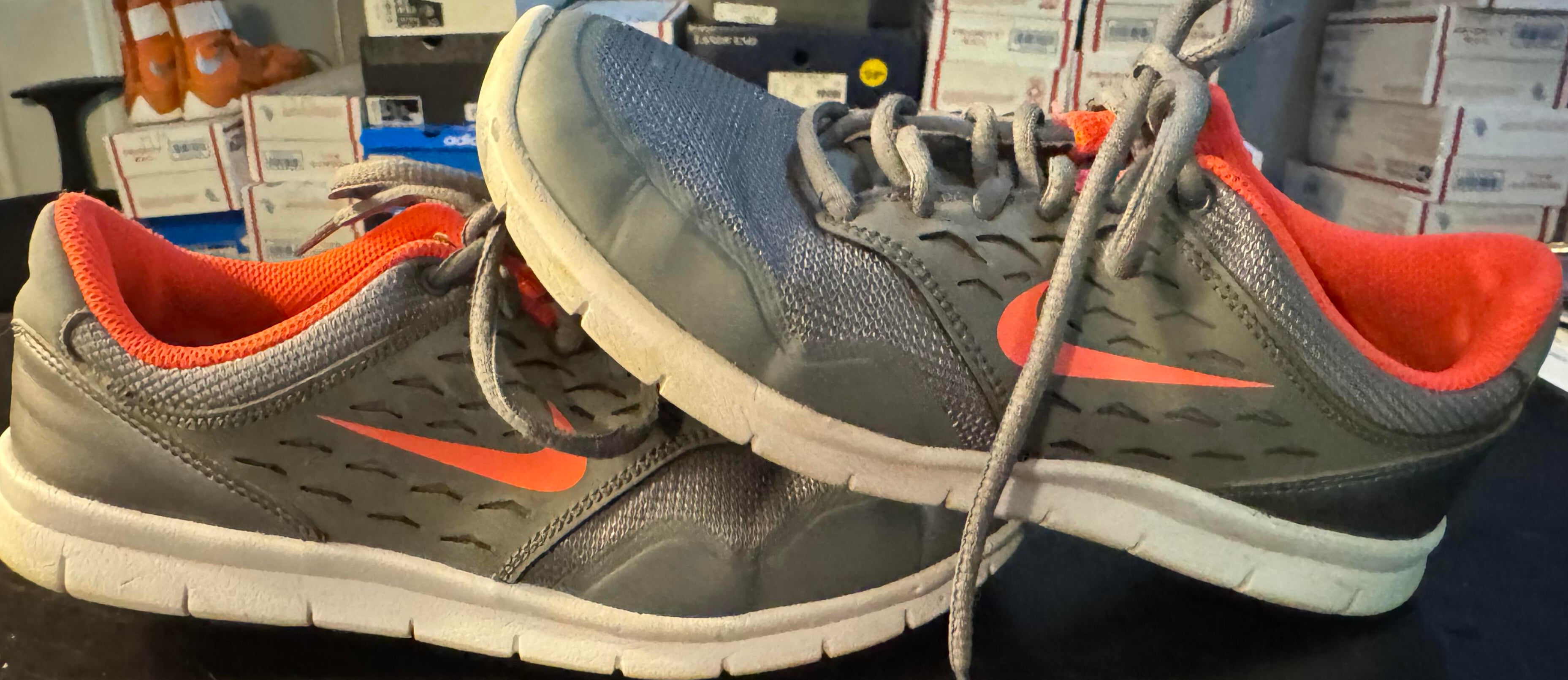 Nike Low Gray Coral Athletic Comfort Size 7W *CLEARANCE*