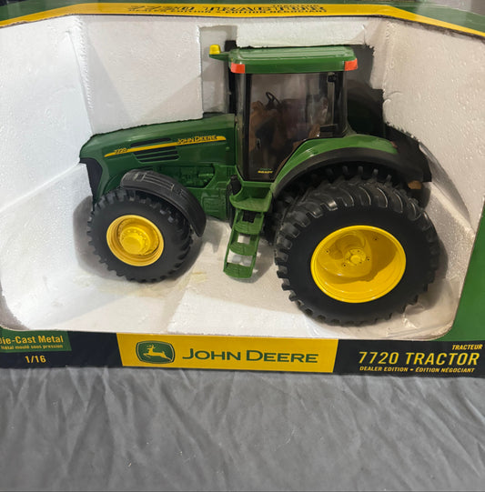 1/16 John Deere 7720 Tractor With Front Wheel Assist & Duals, Dealer Edition