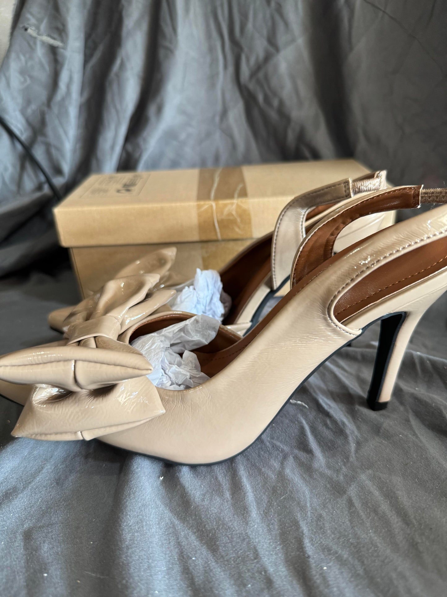Women's tan high heels size 9-9.5W