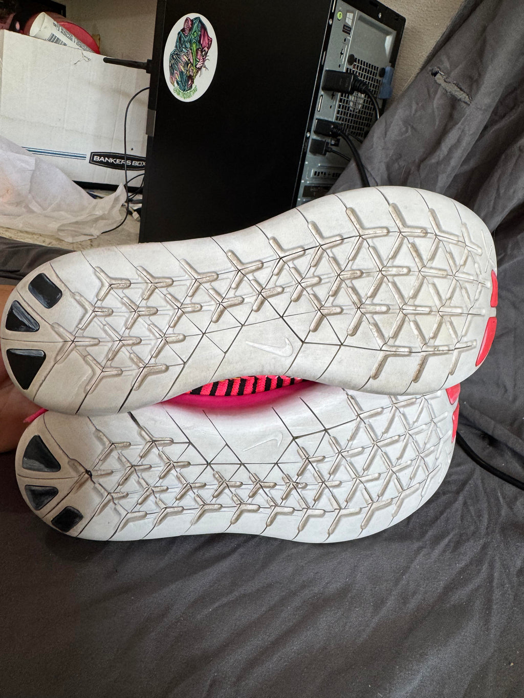 Nike Women's Free RN Flyknit 'Pink Blast' Size 7.5W *CLEARANCE*