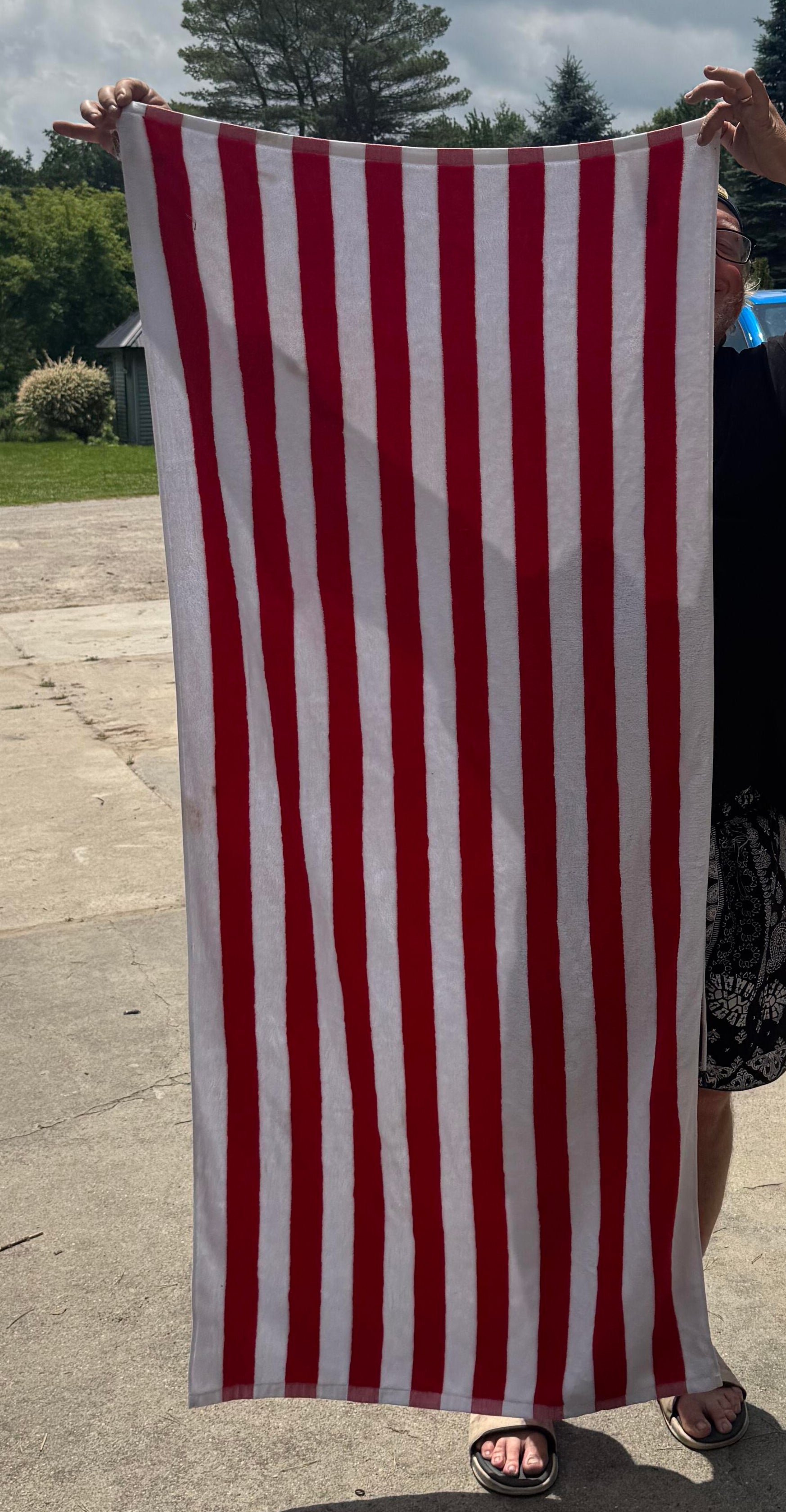 Lake Effect Premium Beach Towel 30in x 70inch super soft and huge (Black)