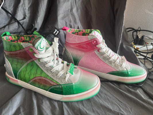 Wicked themed shoes Size 11W