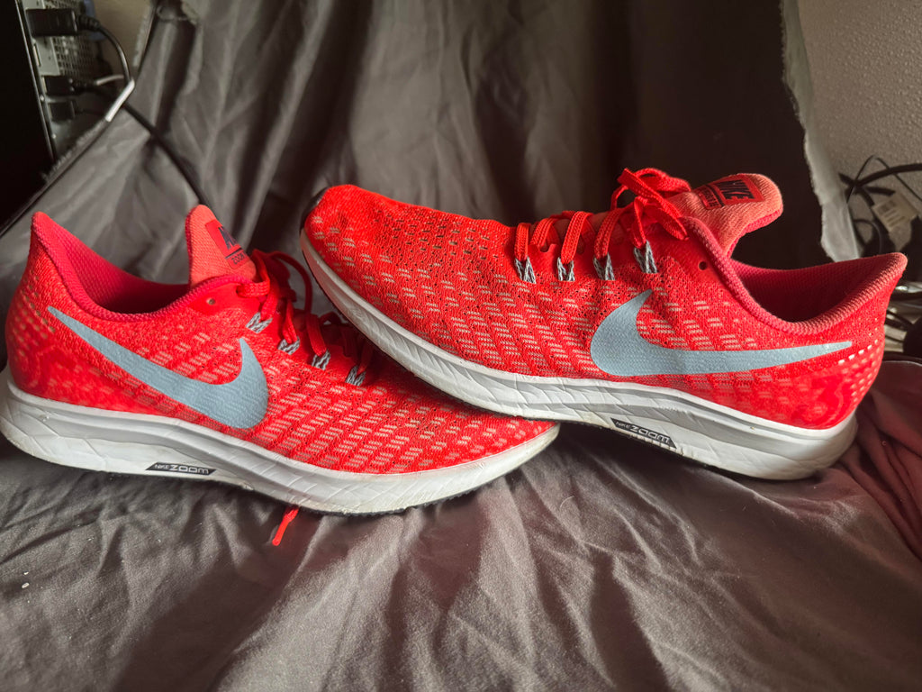 Nike Air Zoom Pegasus 35 'Bright Crimson' Size 8.5M Pre-Owned