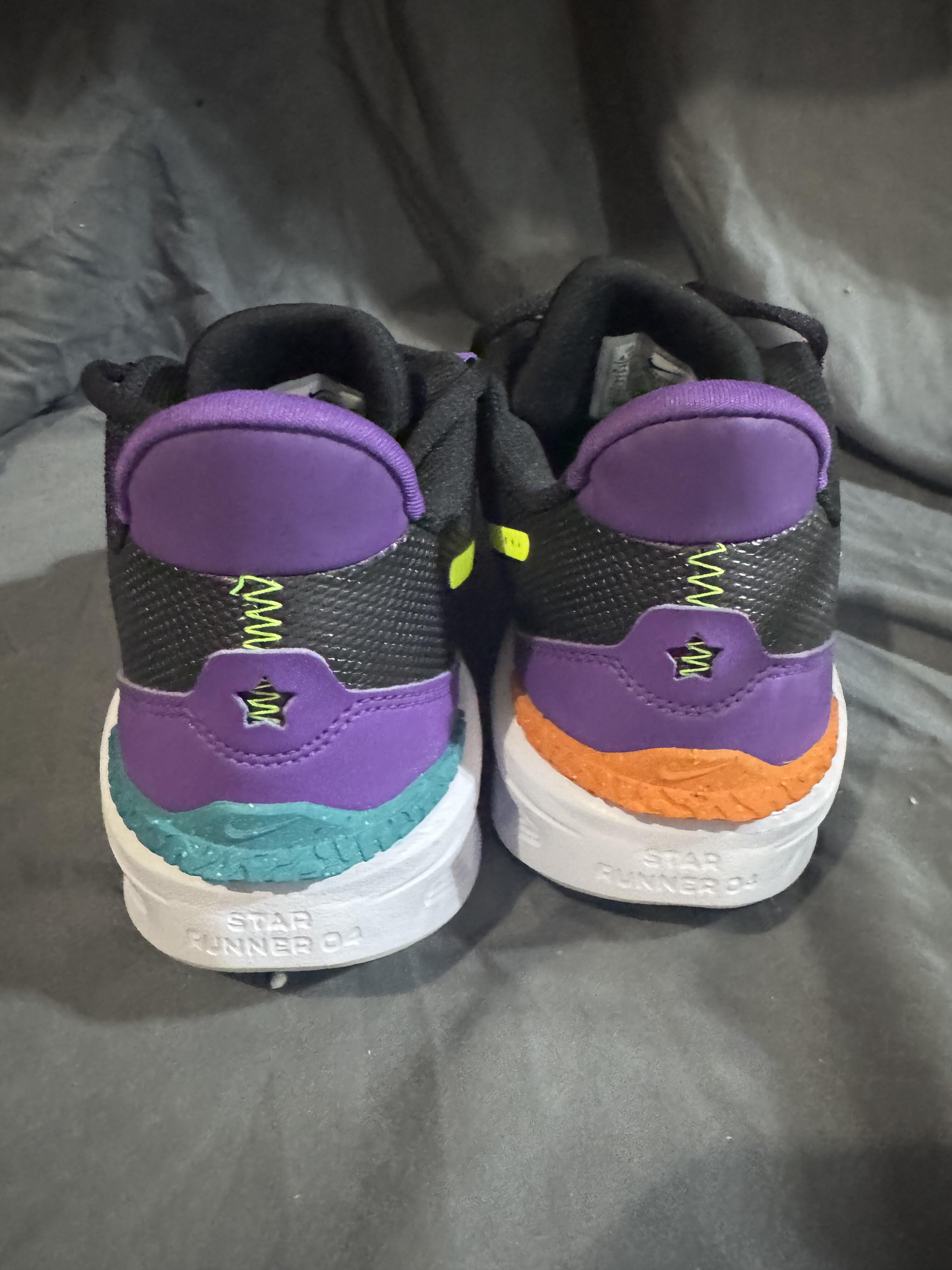 Nike FJ1805-300 Star Runner 4 SE Teal Nebula/Black/Volt Size 4.5Y *CLEARANCE*