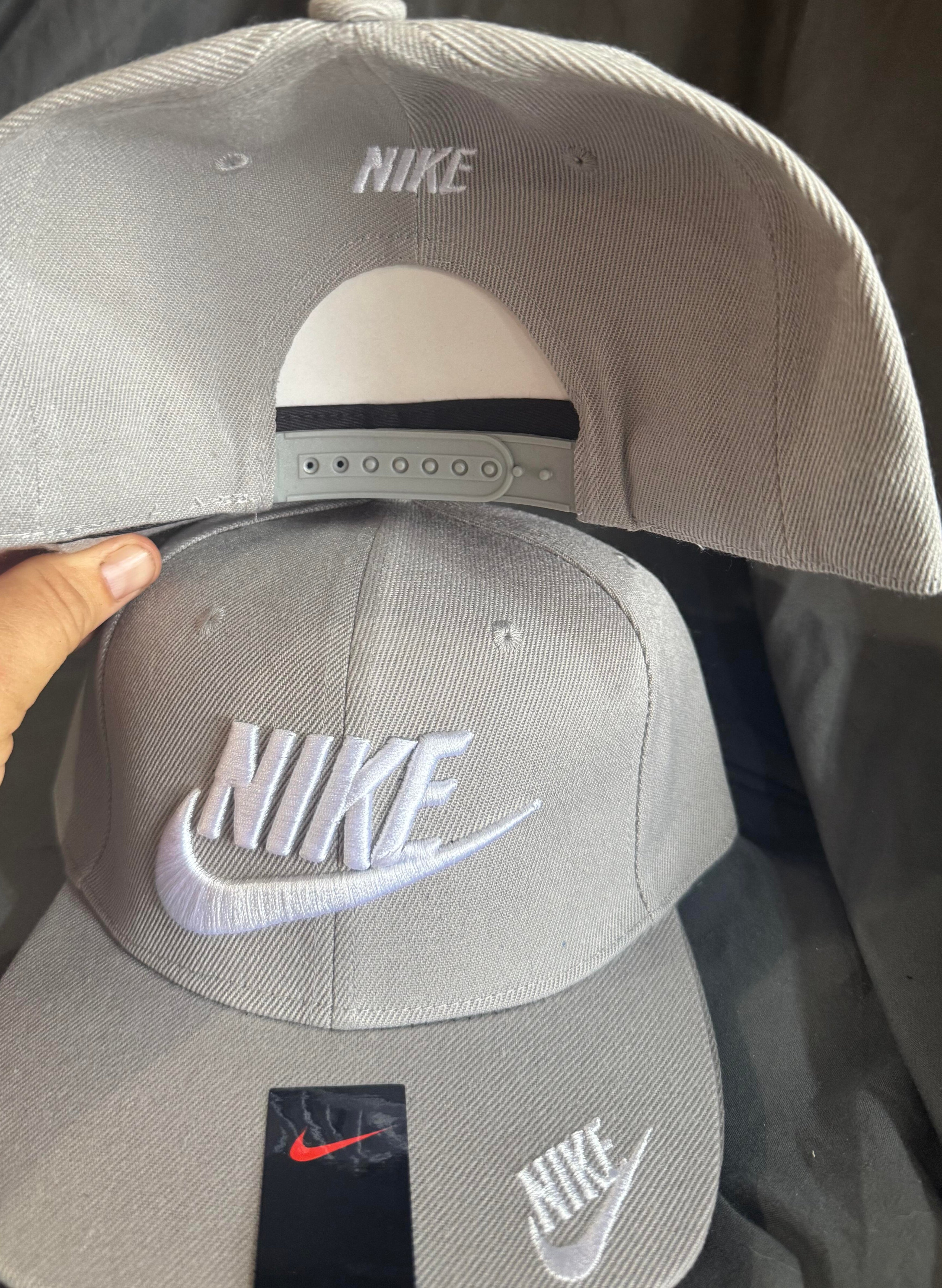 Nike Mens Hat (Gray) *Clearance*