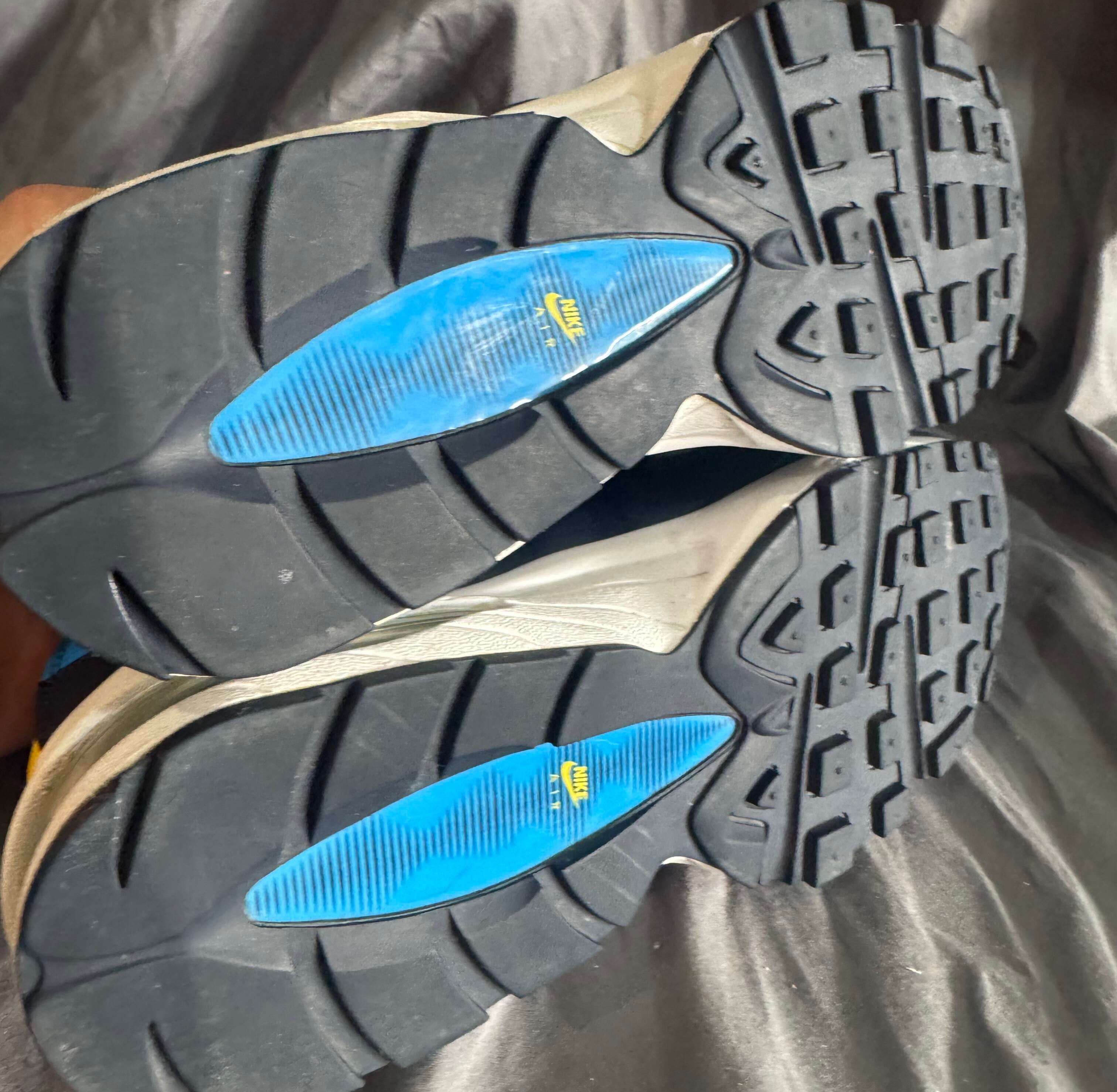 Pre-Owned Air Max 95 Now GS 'Crimson Blue' Size 6.5Y *CLEARANCE*