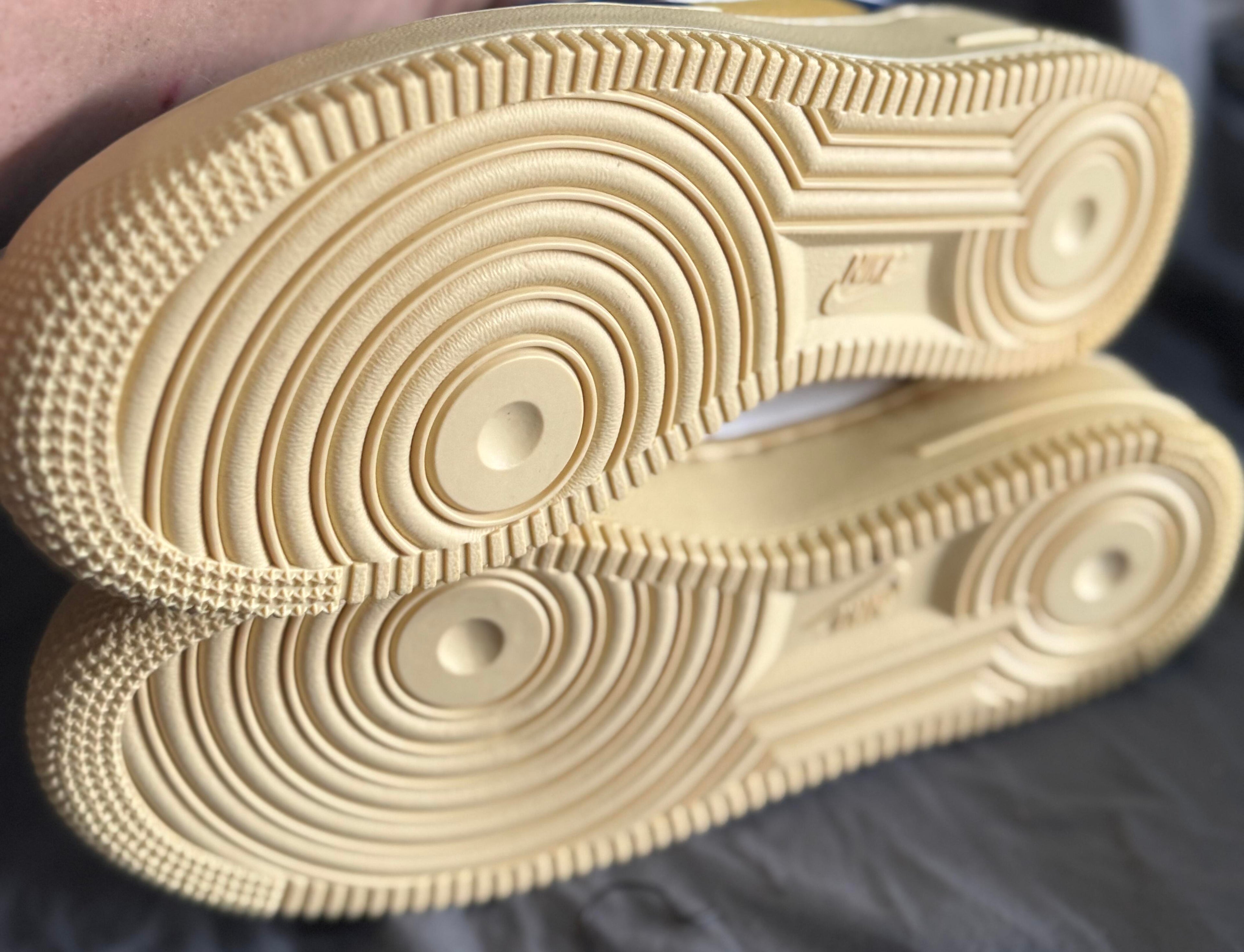 Nike Air Force 1 Low SP Undefeated 5 On It Blue Yellow Croc Size 6M *CLEARANCE*