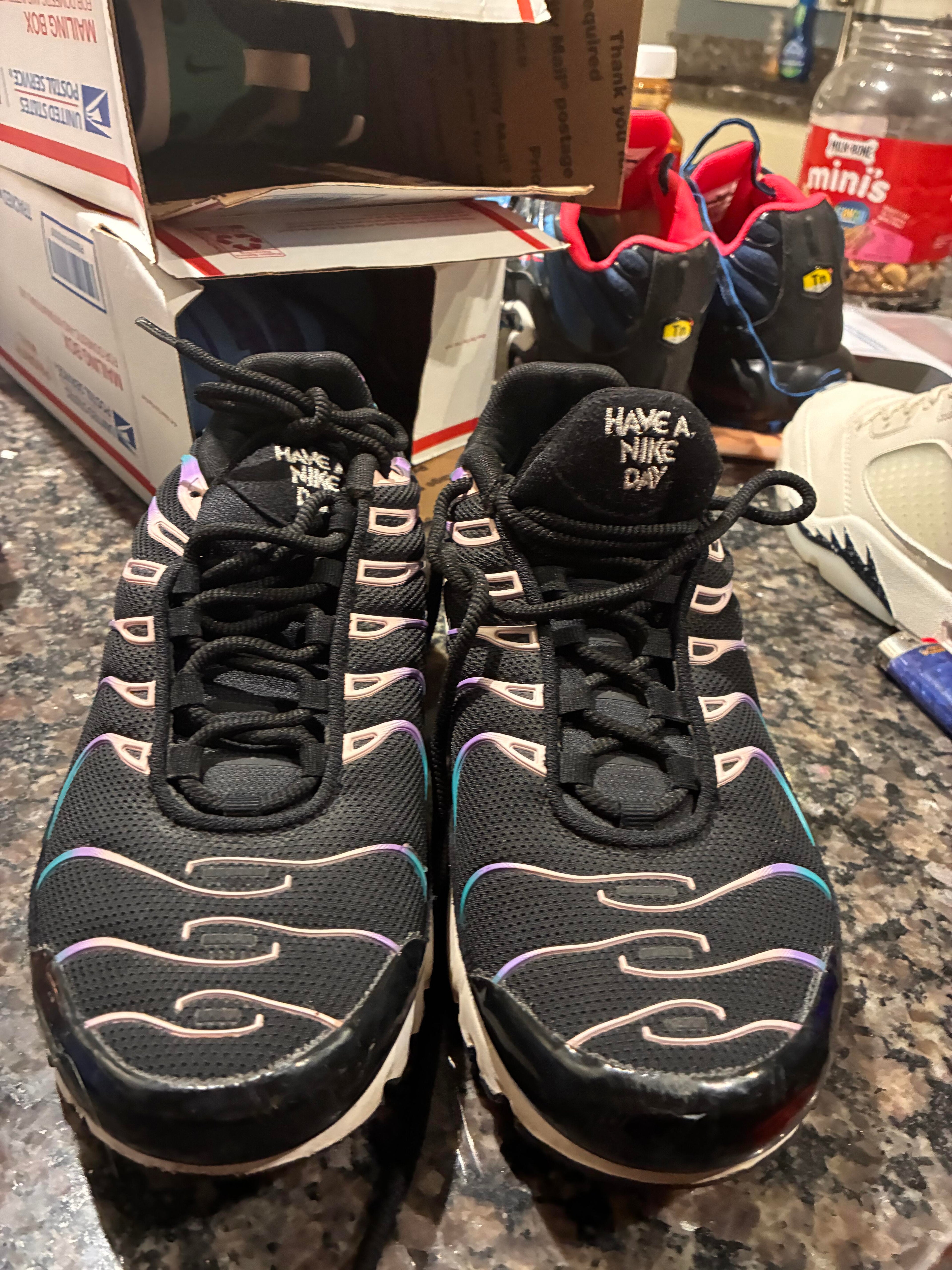 Nike Air Max Plus “Have A Nike Day” Size 7Y Pre-Owned