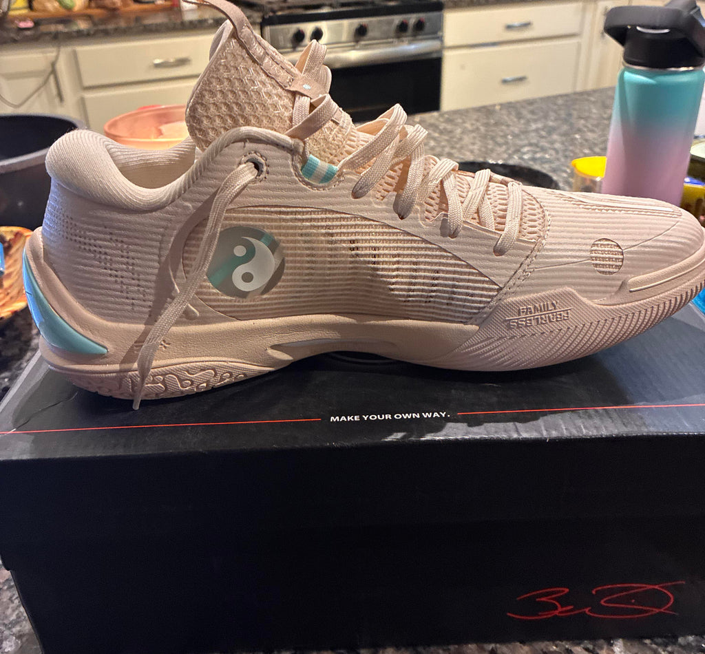 Li-Ning Way of Wade Ice Blood 2 "Satori" Size 10.5W